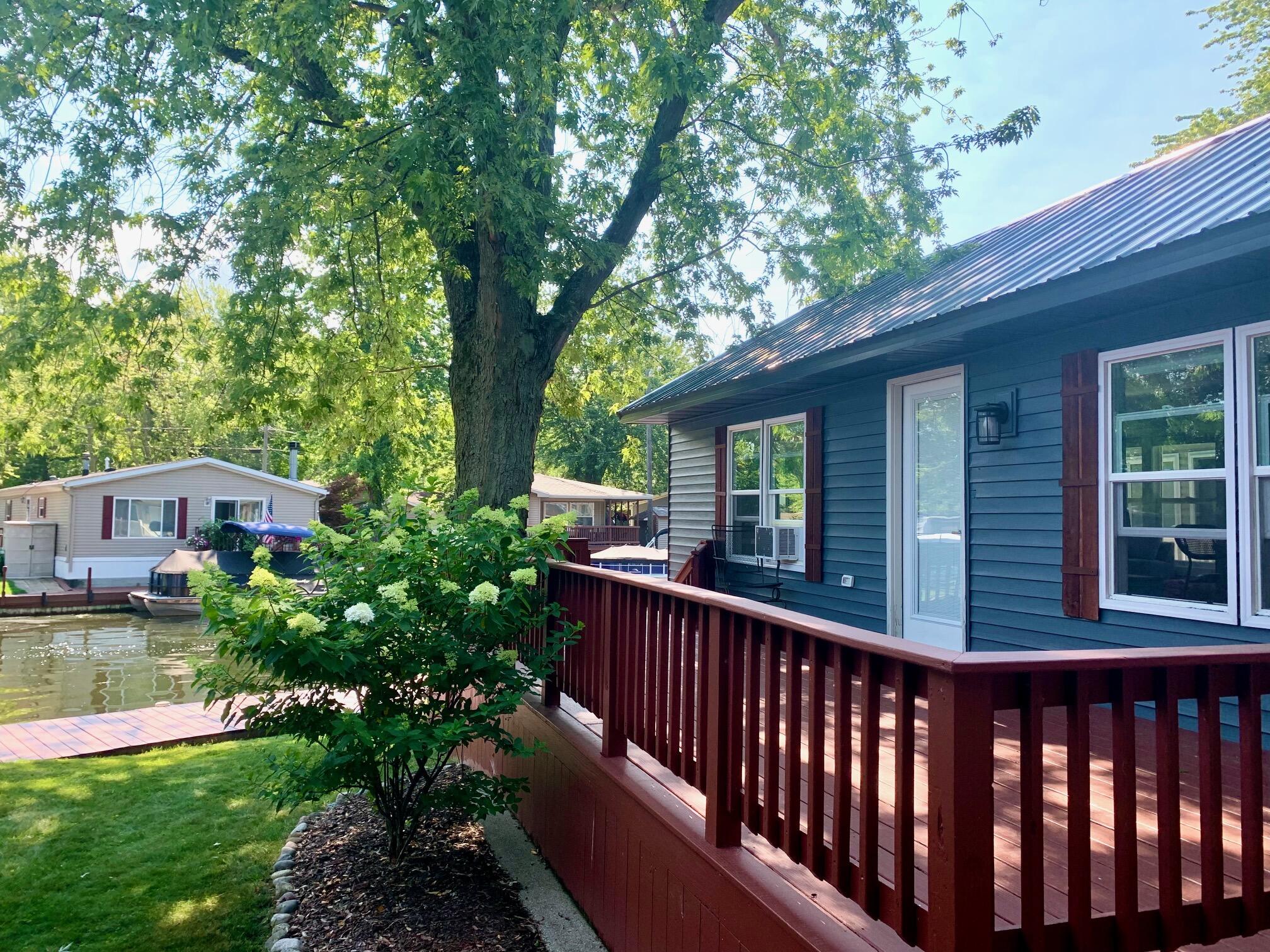 2860 N Tamarac Drive Ludington MI 49431