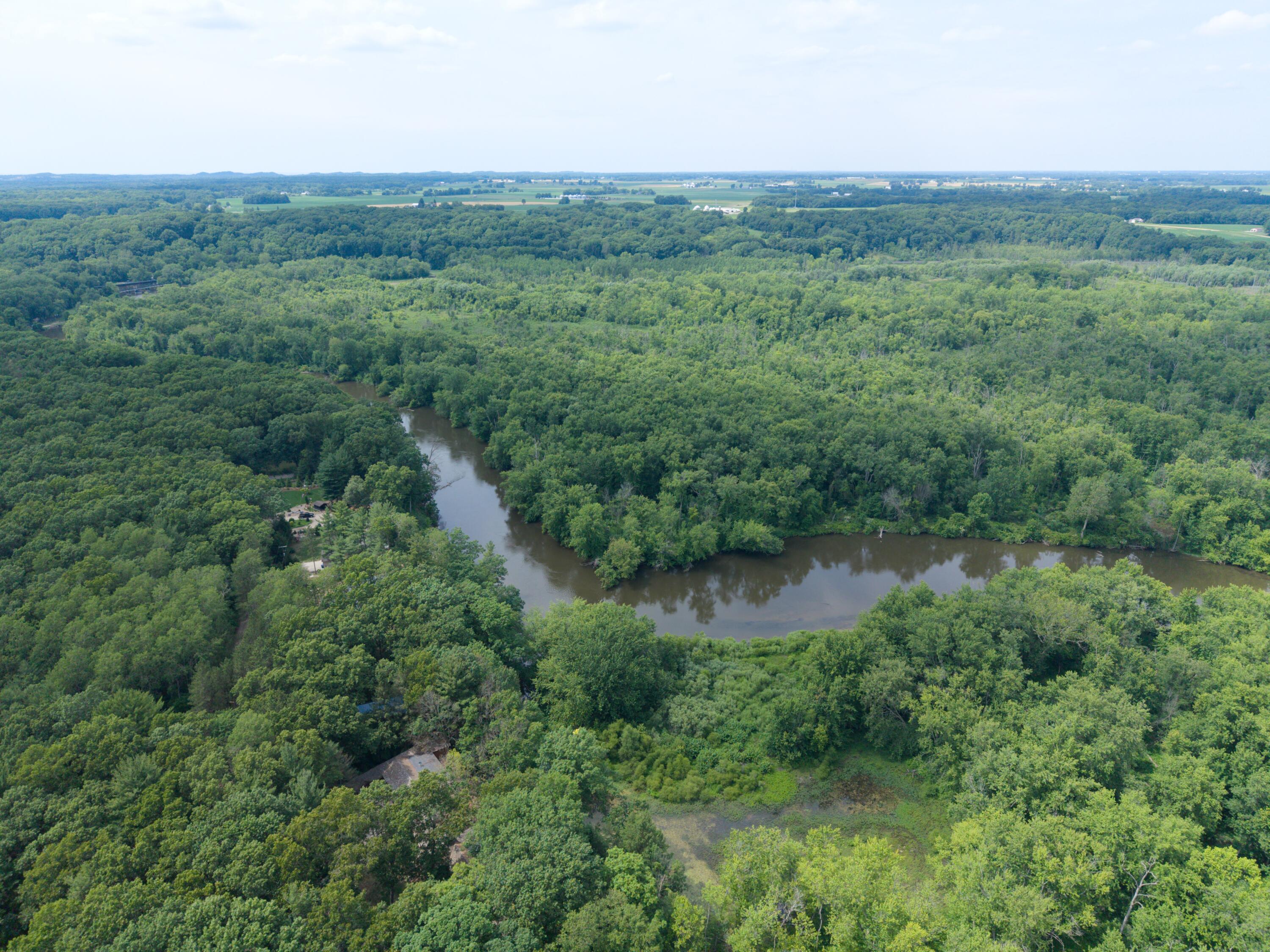 3109 River Bend Trail Fennville MI 49408