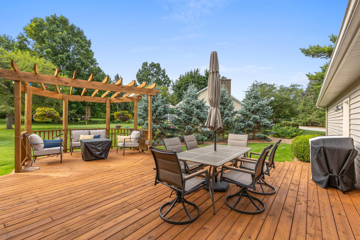 6866 Vista Grande Drive NE Rockford MI 49341