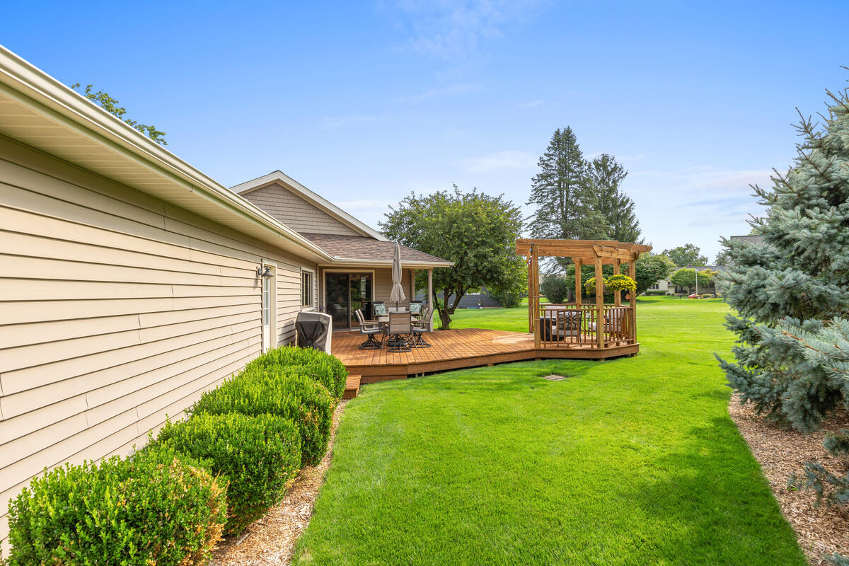 6866 Vista Grande Drive NE Rockford MI 49341