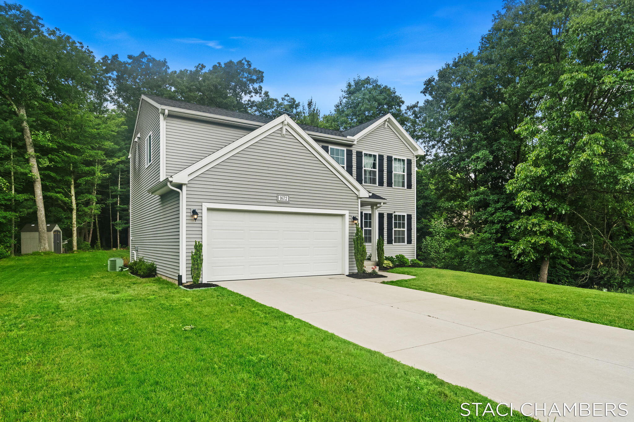 1672 E Ryan Woods Circle Allegan MI 49010