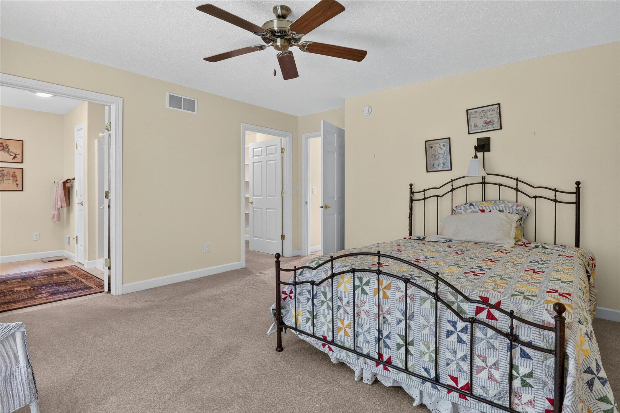 25464 Joelle Court Edwardsburg MI 49112