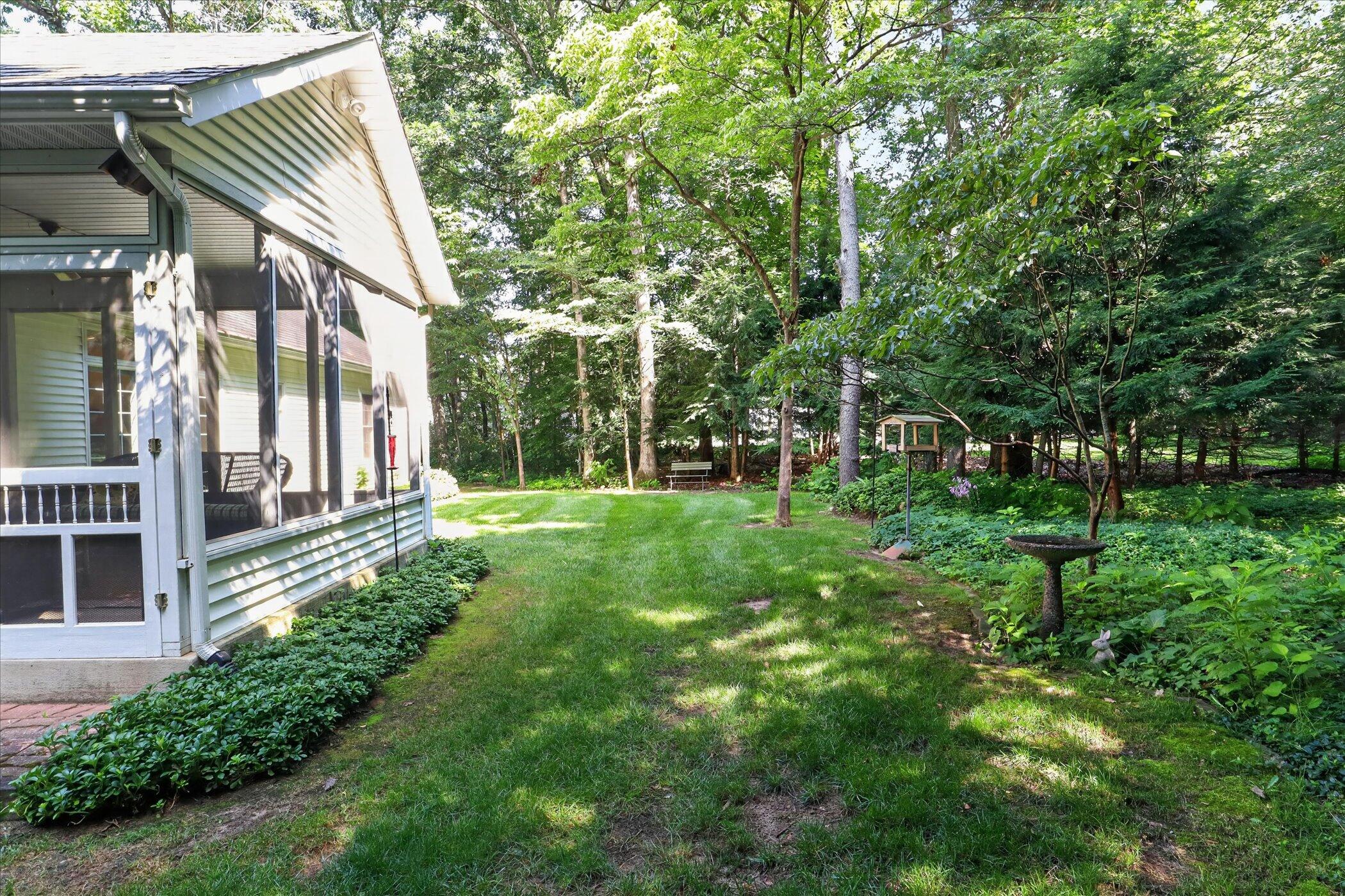 25464 Joelle Court Edwardsburg MI 49112