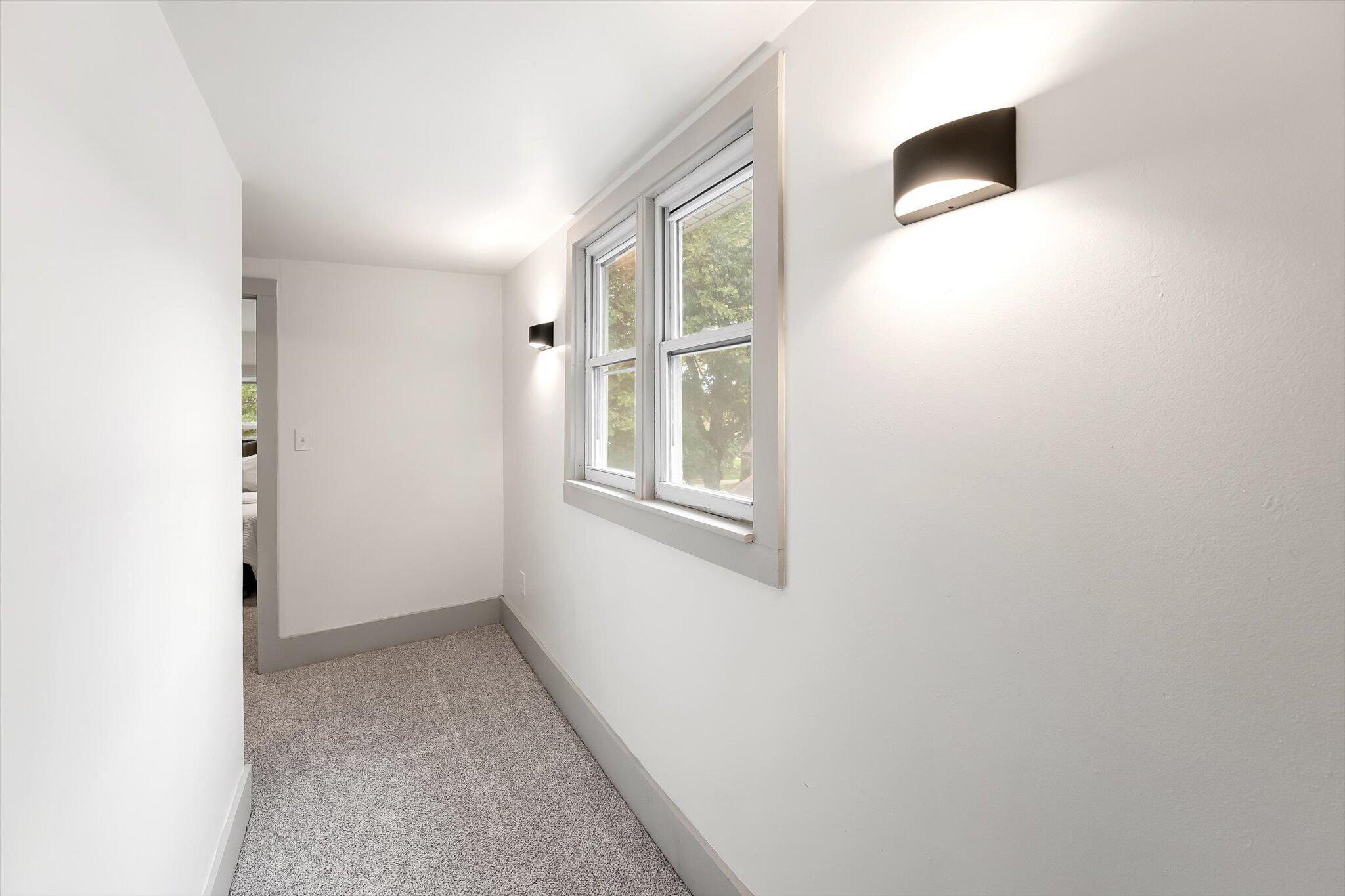 1570 Quarry Avenue NW Grand Rapids MI 49504