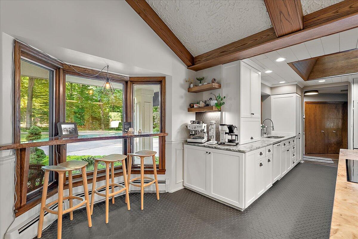 955 Kenwood Drive Holland MI 49423