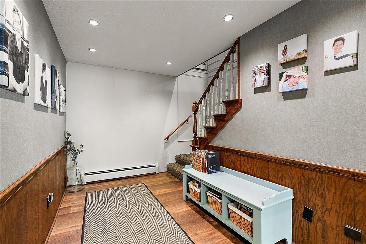 955 Kenwood Drive Holland MI 49423