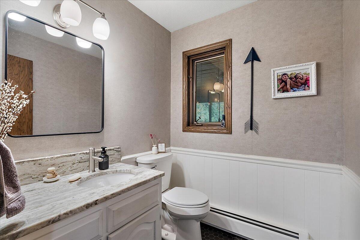 955 Kenwood Drive Holland MI 49423