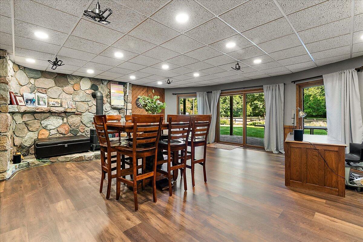 955 Kenwood Drive Holland MI 49423