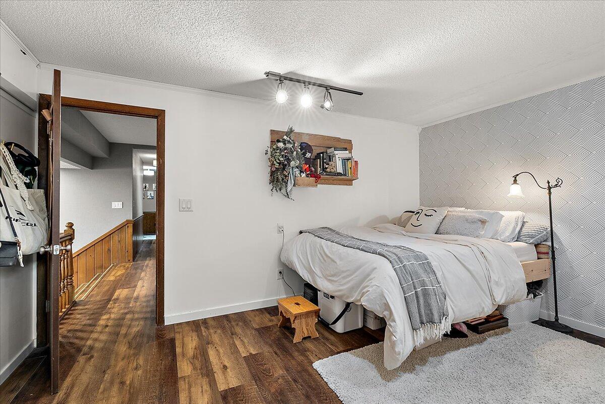 955 Kenwood Drive Holland MI 49423