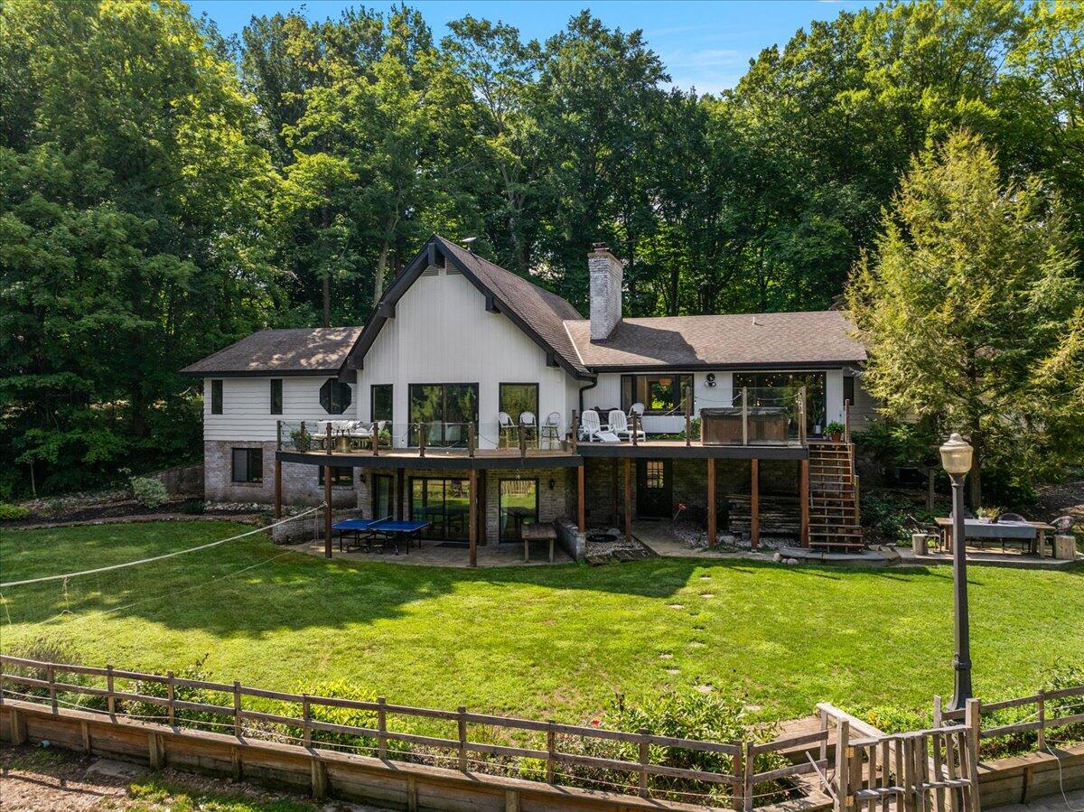 955 Kenwood Drive Holland MI 49423