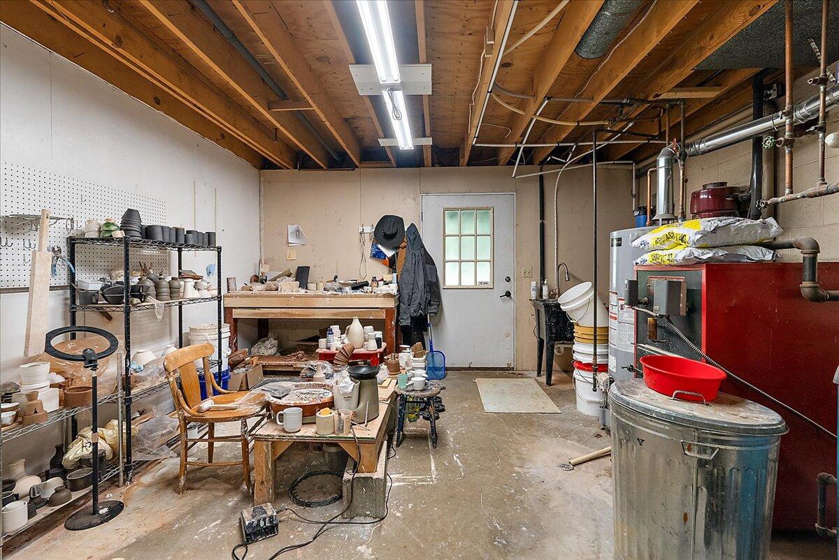 955 Kenwood Drive Holland MI 49423