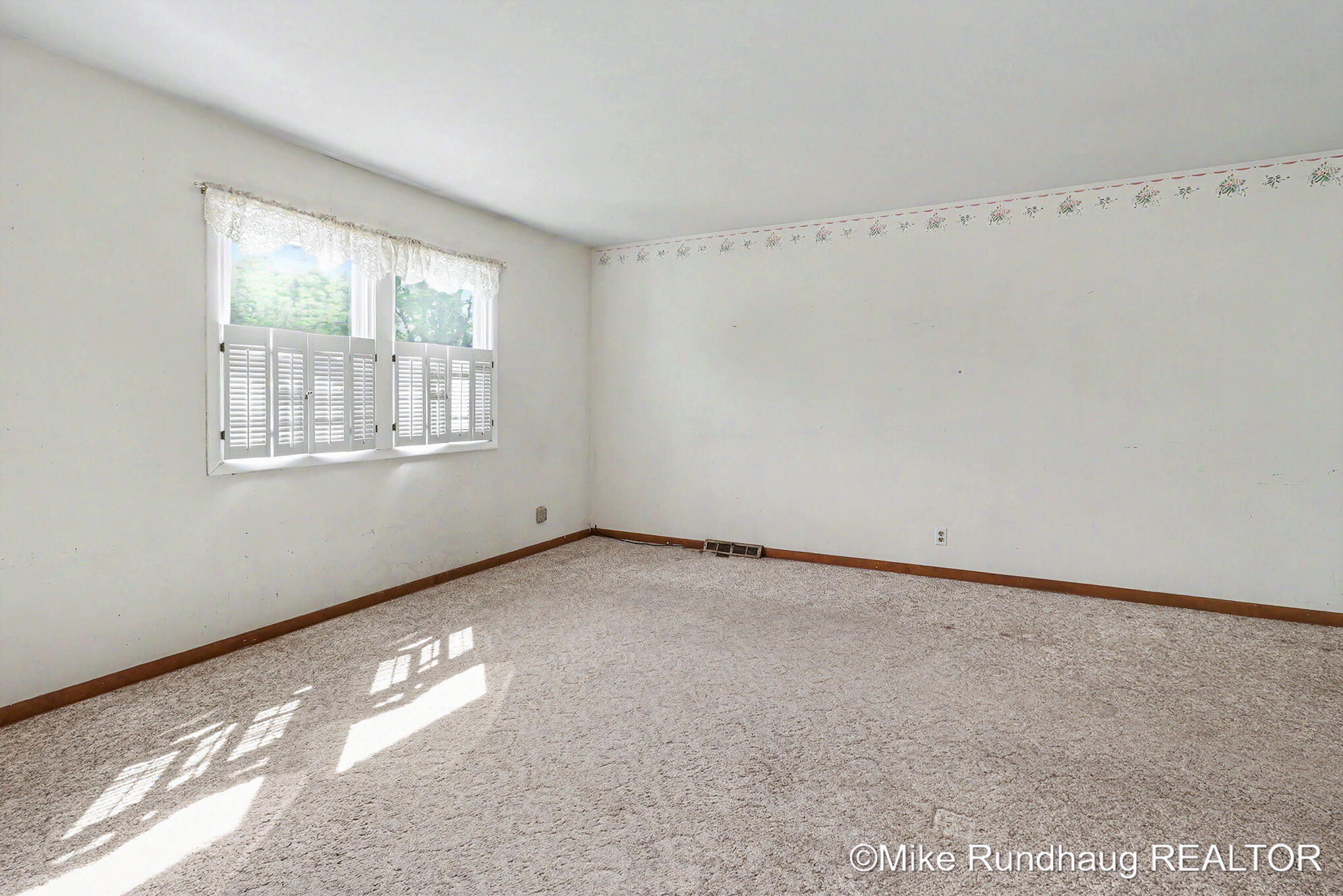 723 Marbury SE Ada MI 49301