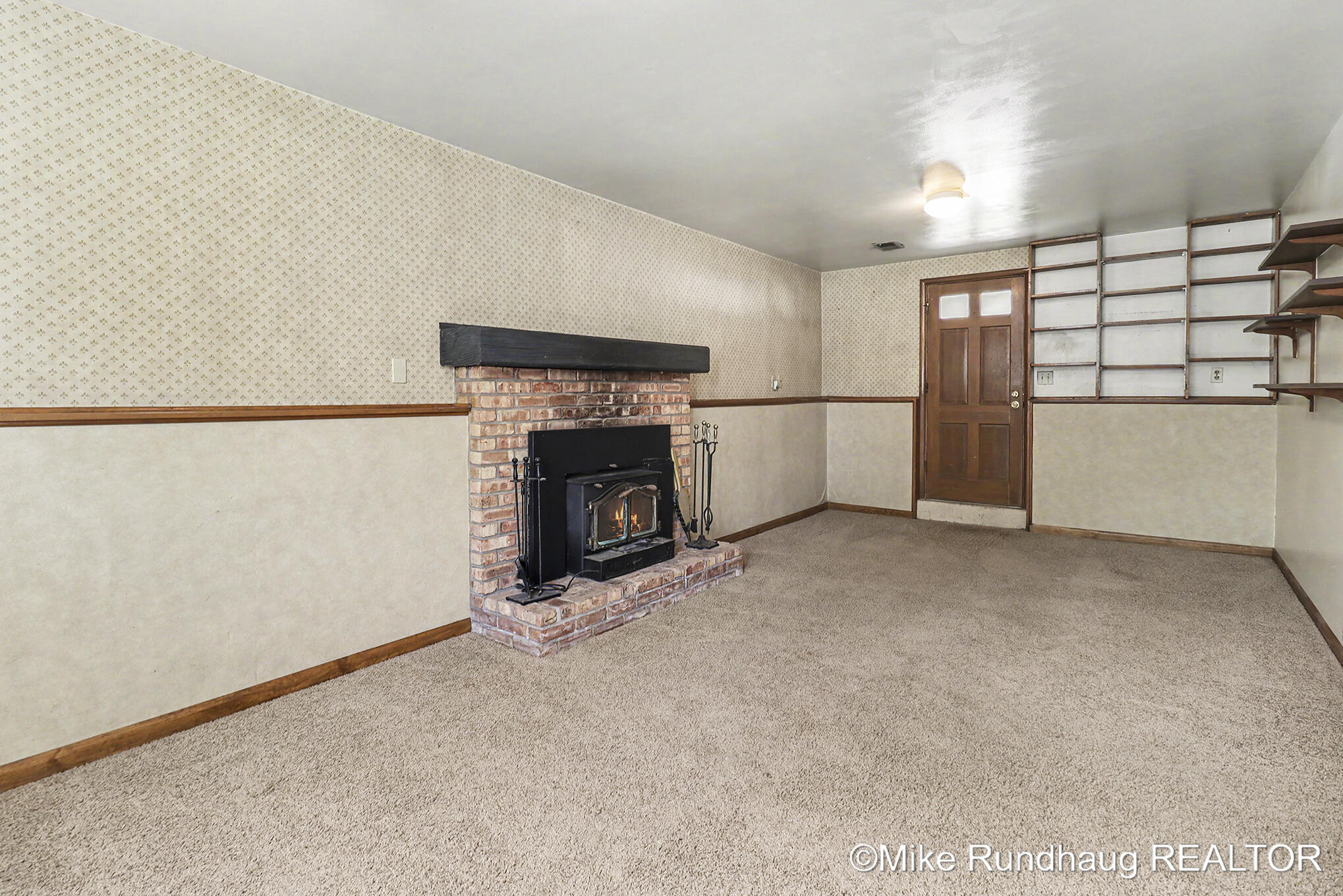 723 Marbury SE Ada MI 49301