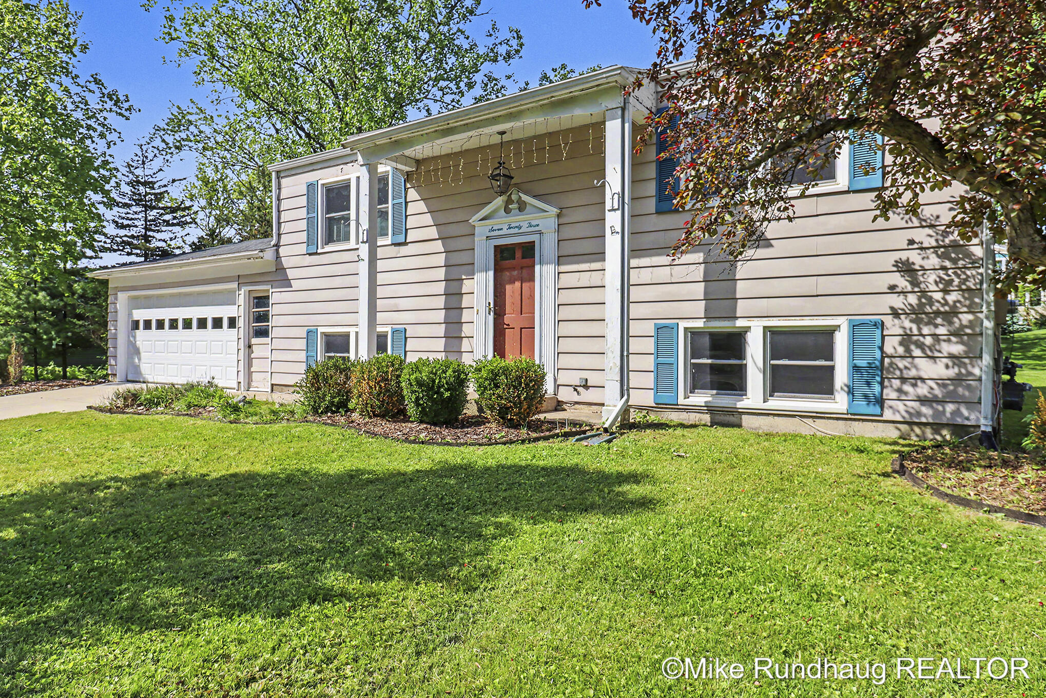723 Marbury SE Ada MI 49301