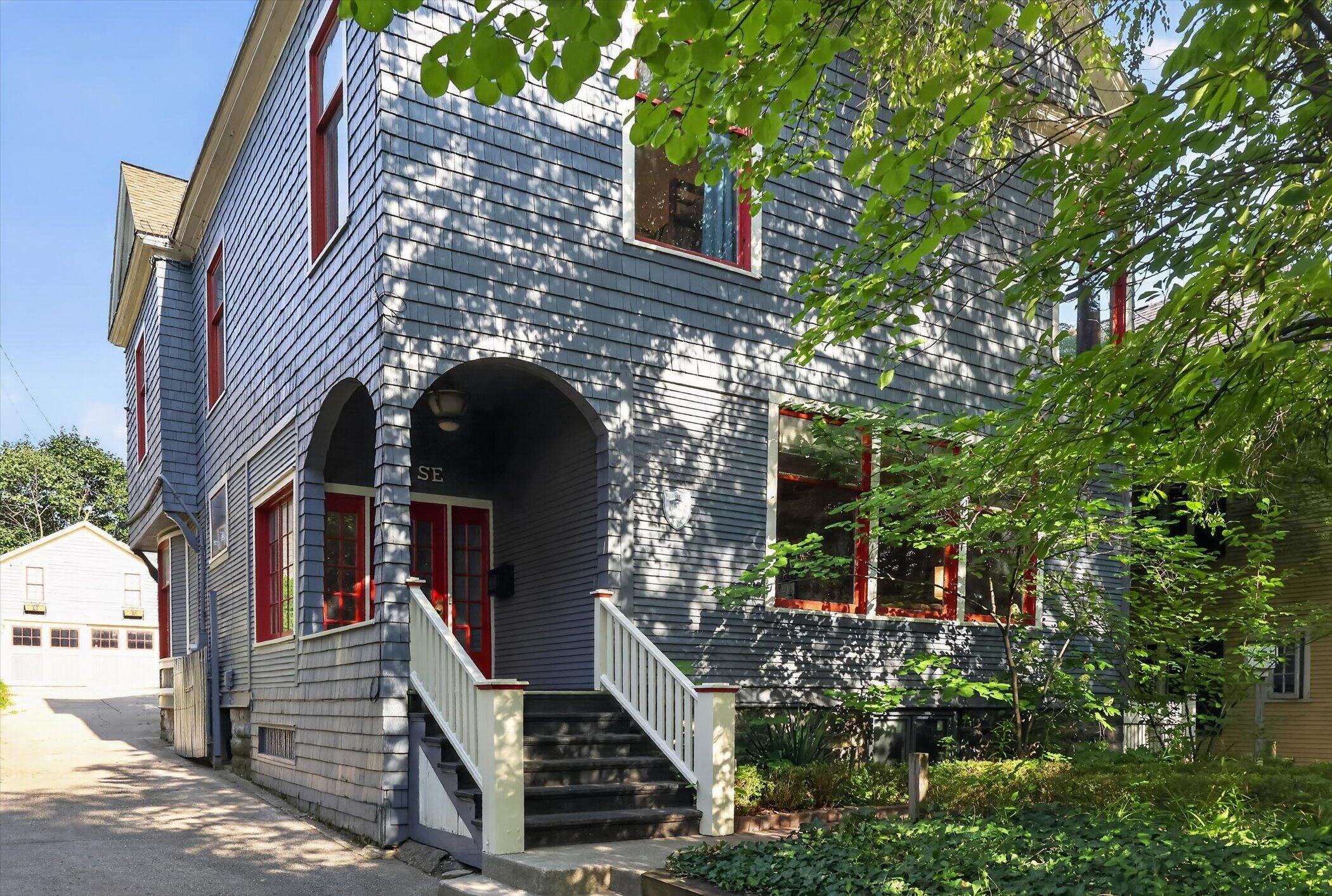 22 Prospect Avenue SE Grand Rapids MI 49503
