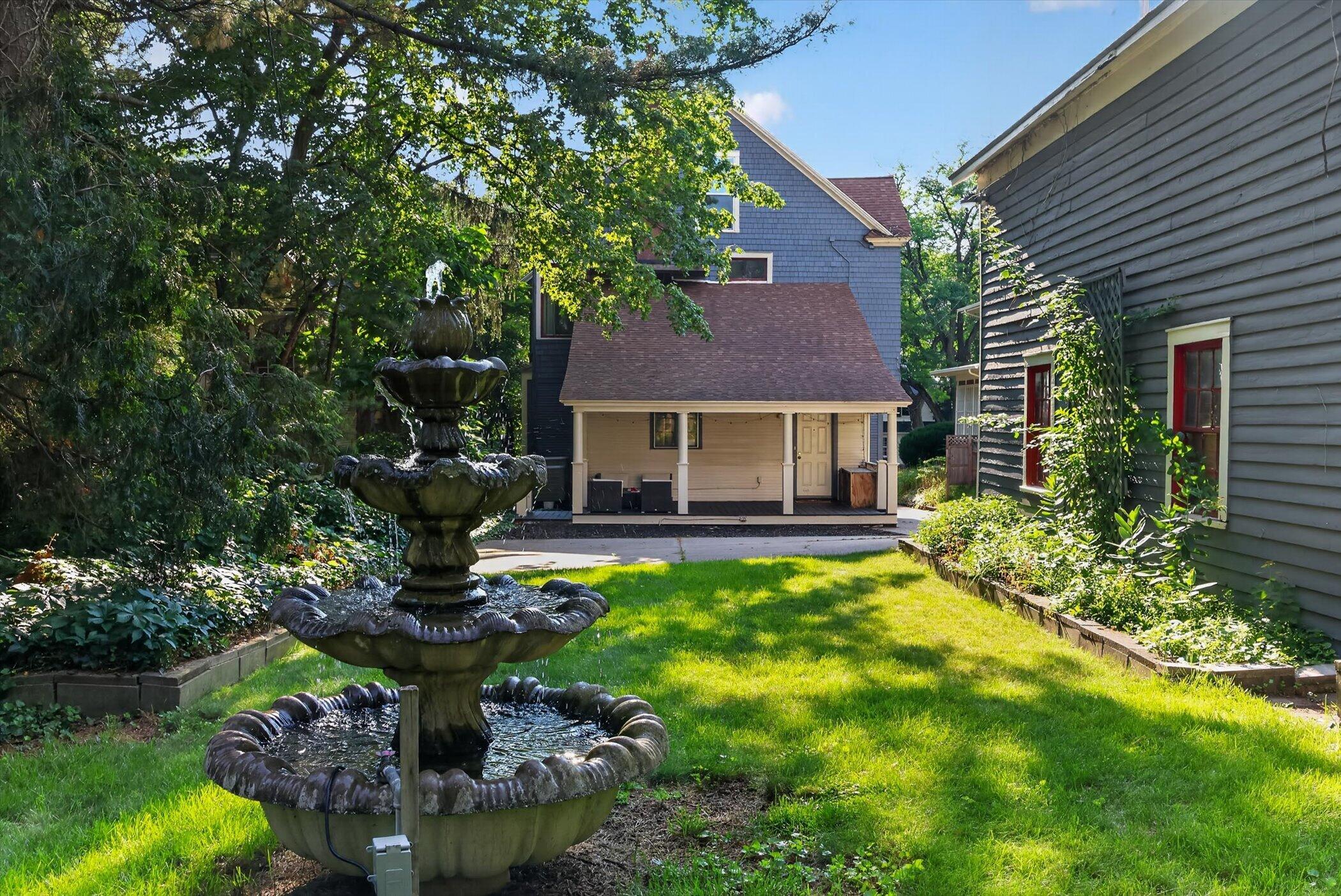 22 Prospect Avenue SE Grand Rapids MI 49503