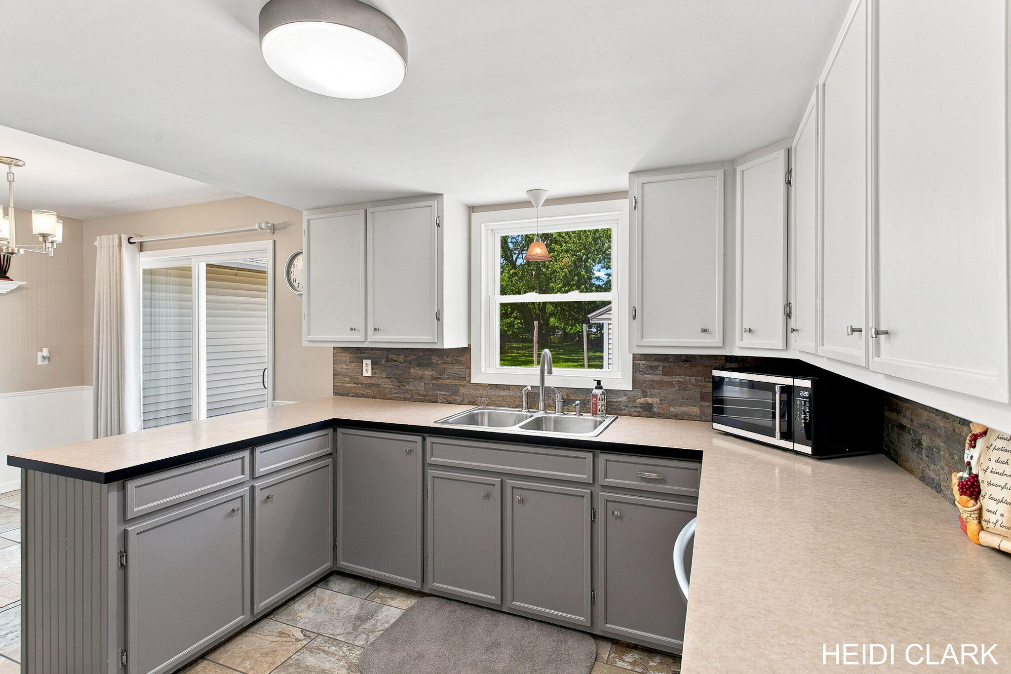 16105 Gary Avenue Grand Haven MI 49417