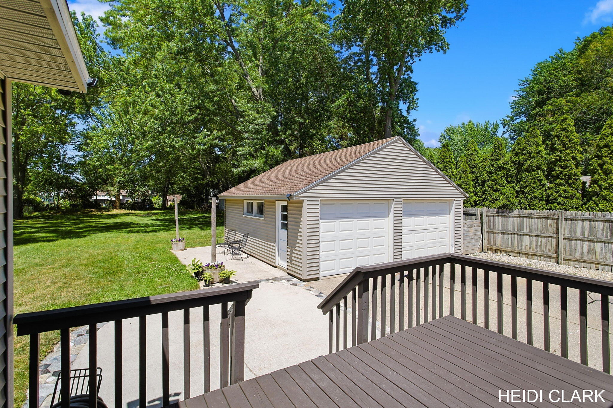 16105 Gary Avenue Grand Haven MI 49417