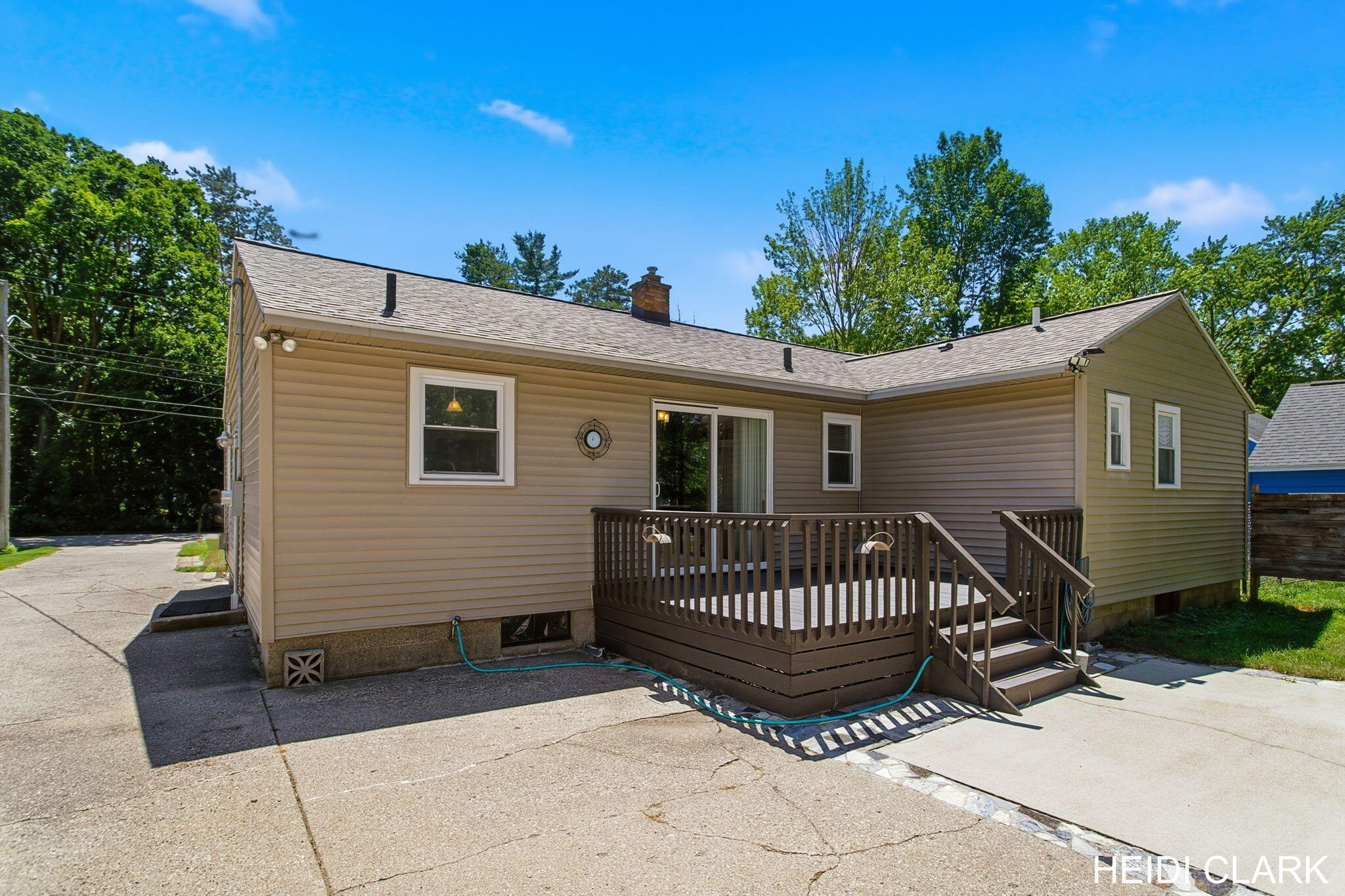 16105 Gary Avenue Grand Haven MI 49417