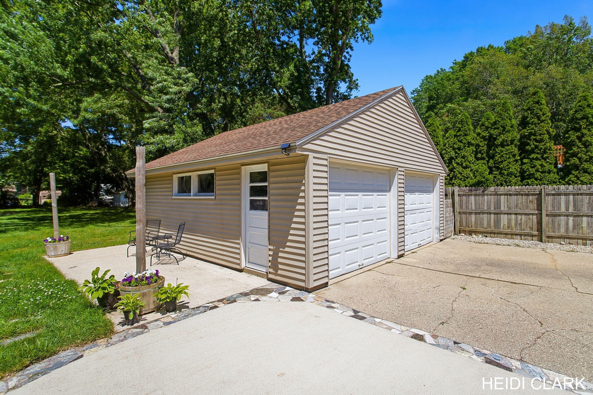 16105 Gary Avenue Grand Haven MI 49417