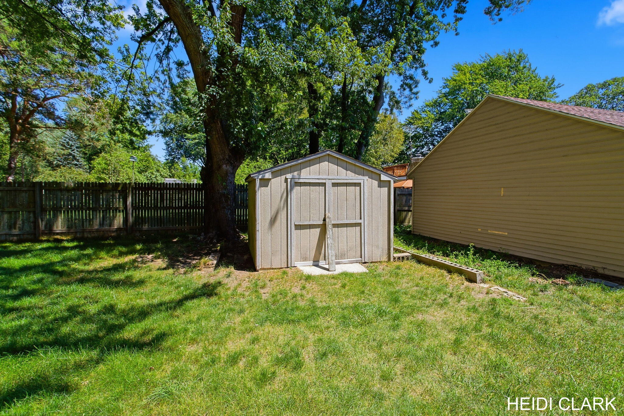 16105 Gary Avenue Grand Haven MI 49417