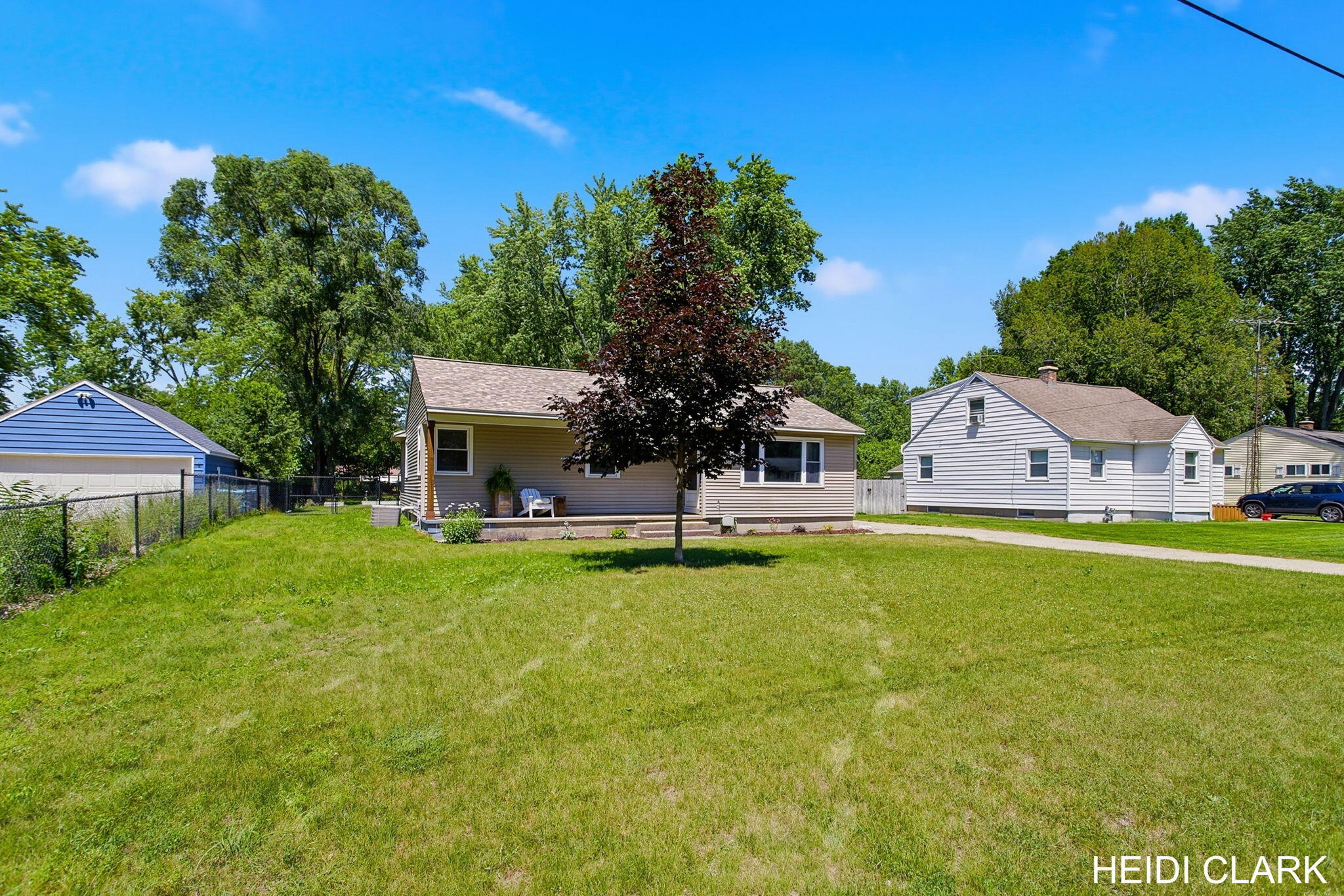 16105 Gary Avenue Grand Haven MI 49417