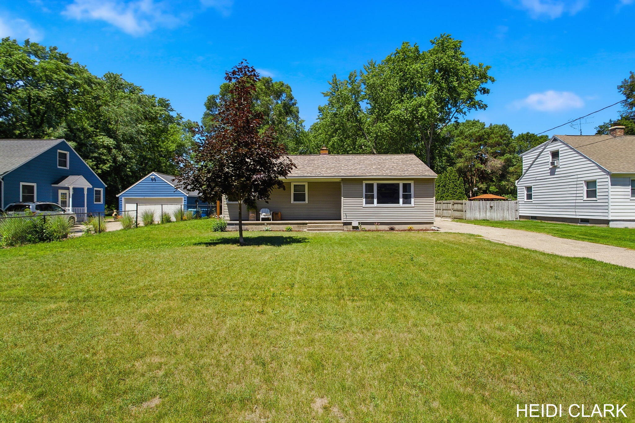 16105 Gary Avenue Grand Haven MI 49417