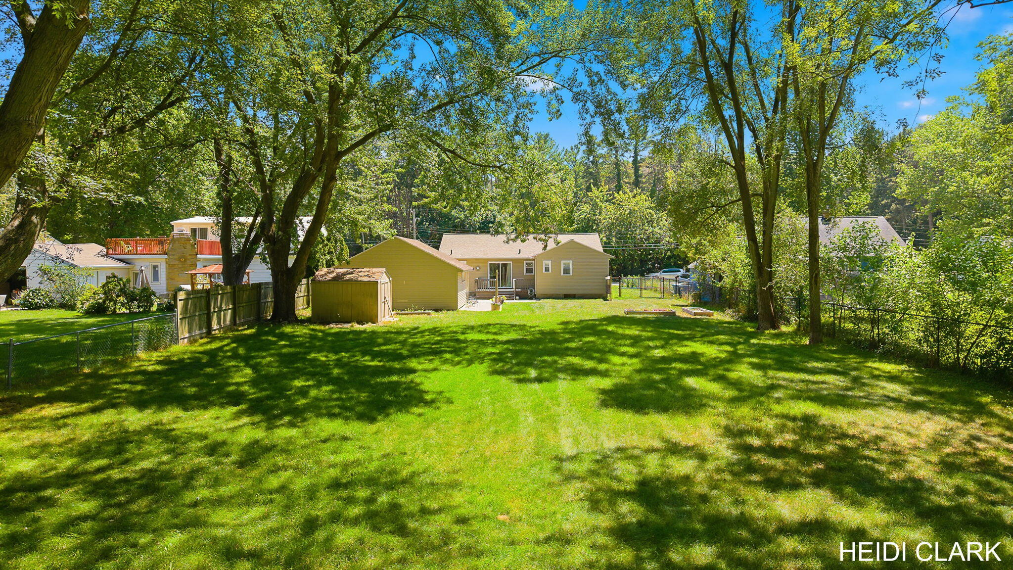 16105 Gary Avenue Grand Haven MI 49417