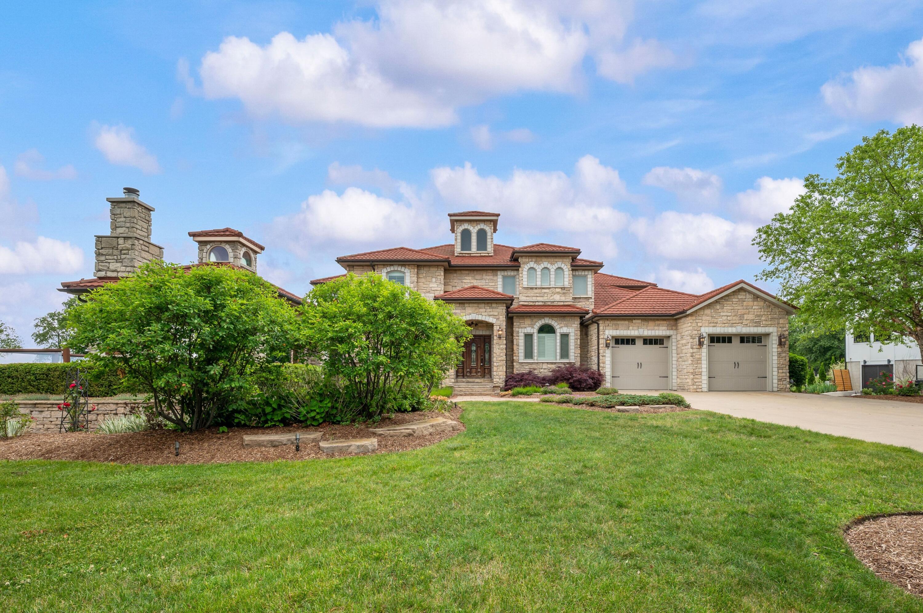Benton Harbor MI, 651 Sul Lago S