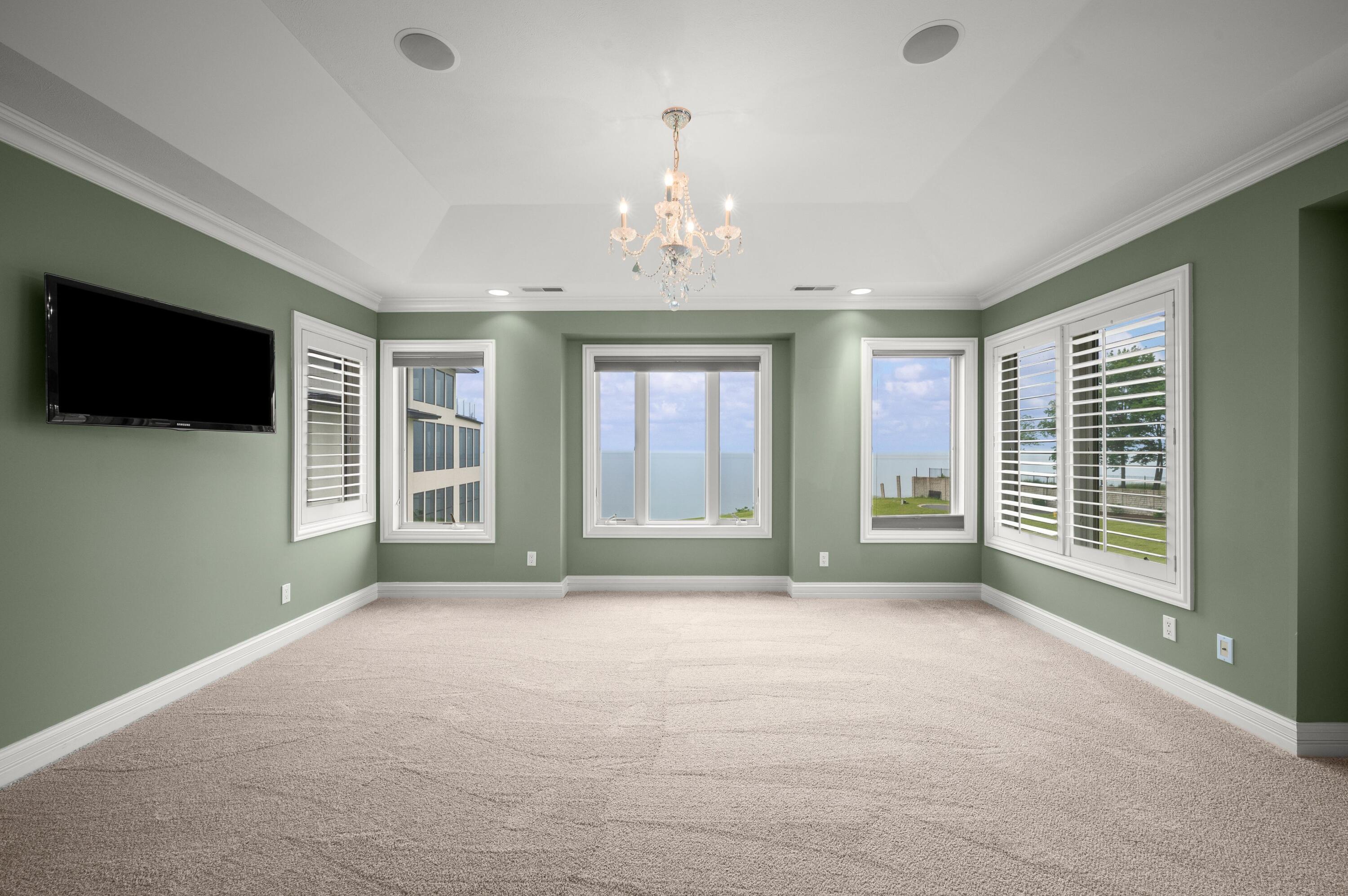 651 Sul Lago S Benton Harbor MI 49022