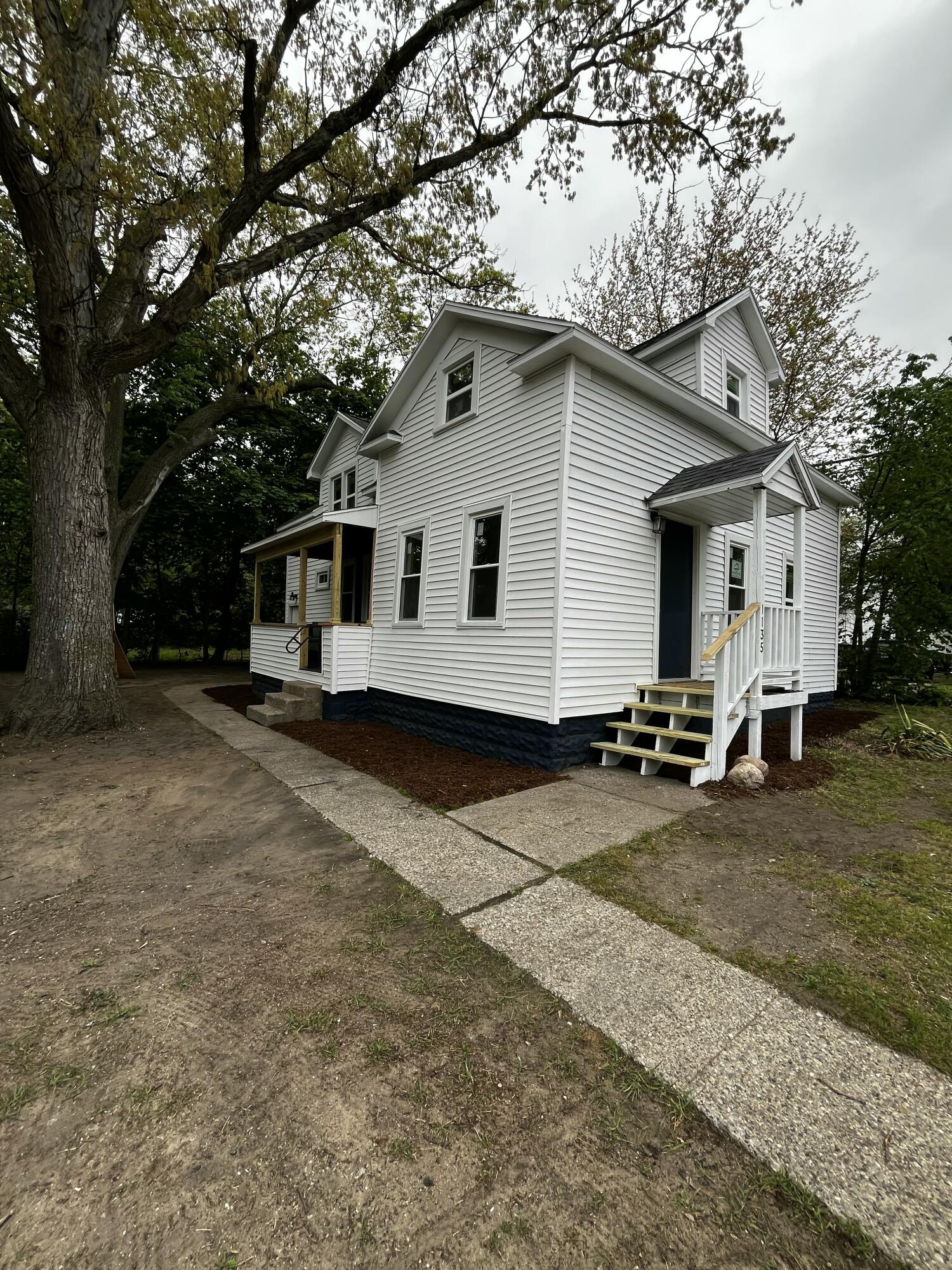 1135 Holt Street Muskegon MI 49442
