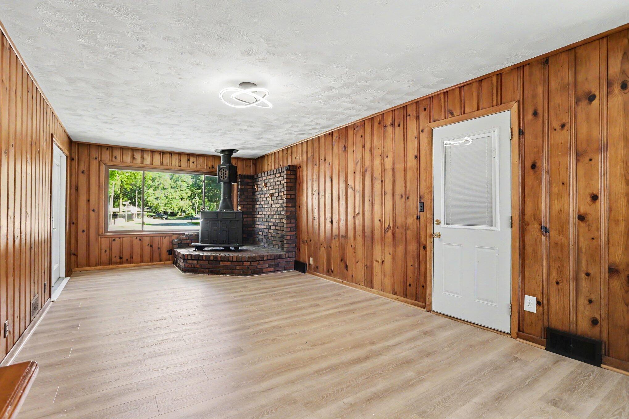 2716 Gull Road Kalamazoo MI 49048