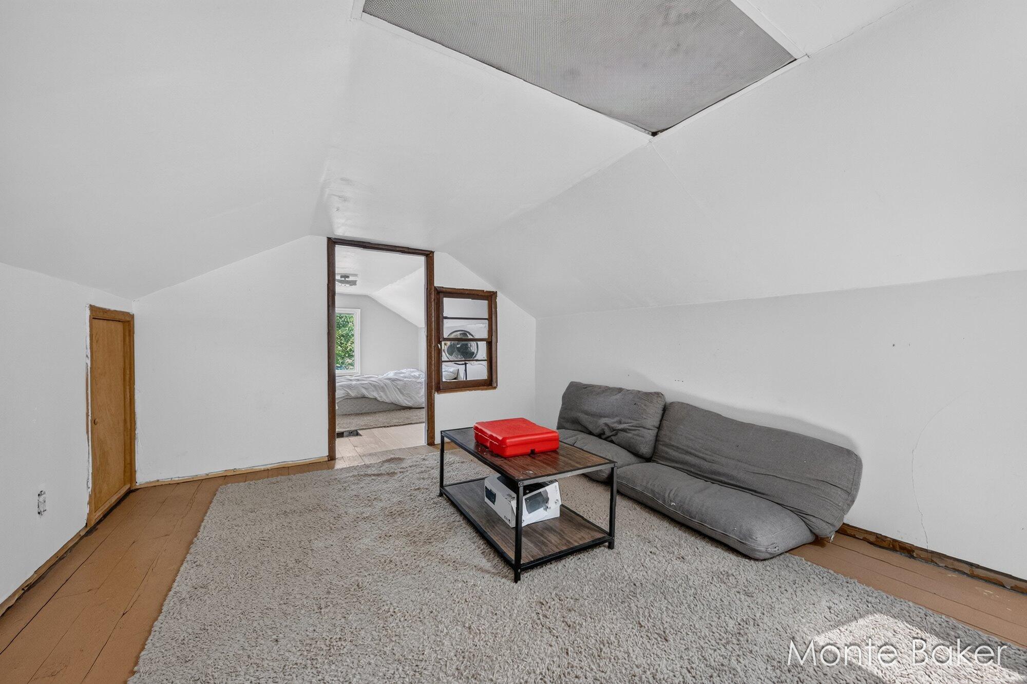 4032 Richmond Street NW Grand Rapids MI 49534