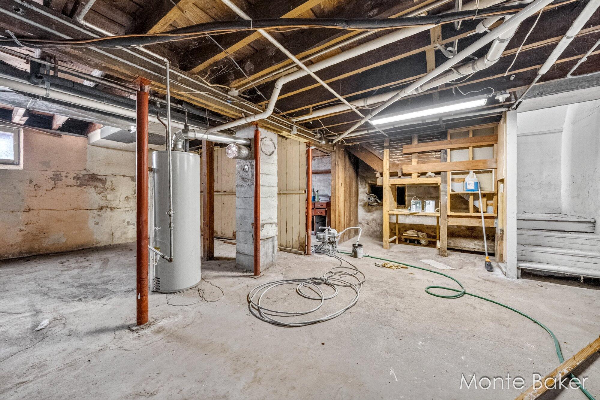 4032 Richmond Street NW Grand Rapids MI 49534