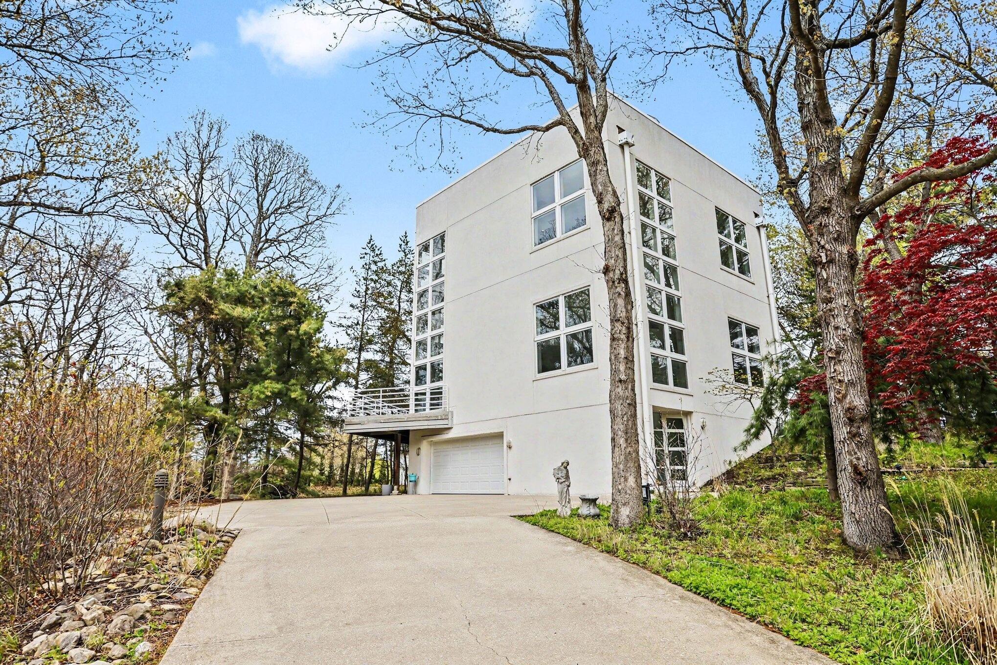 51212 Deer Park Drive New Buffalo MI 49117