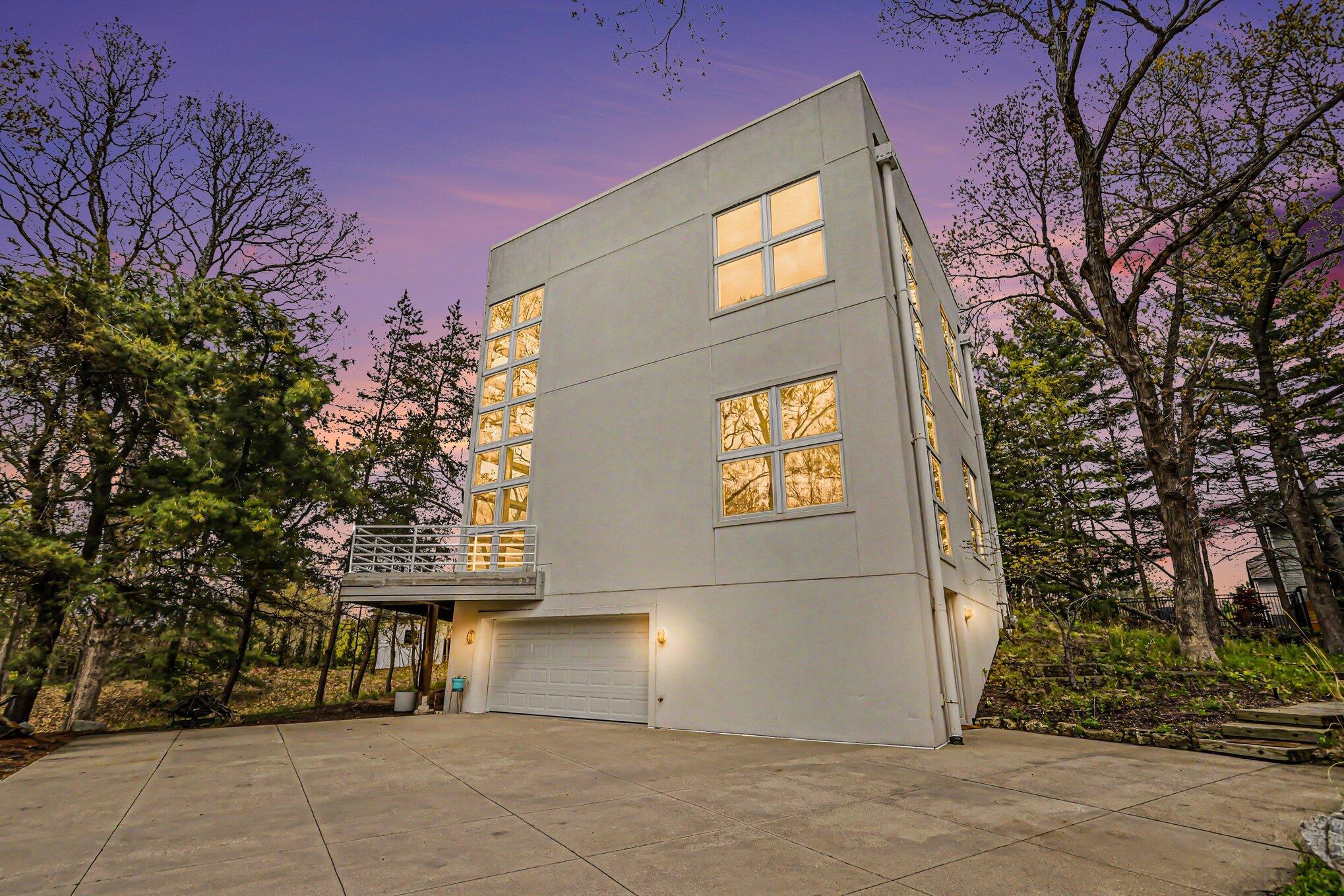 51212 Deer Park Drive New Buffalo MI 49117