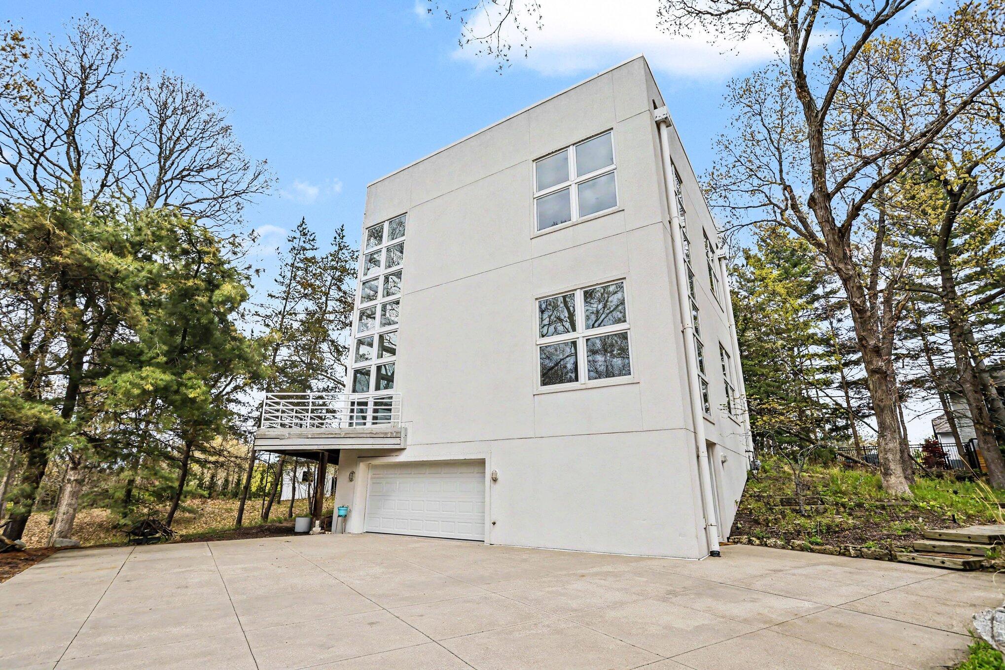51212 Deer Park Drive New Buffalo MI 49117