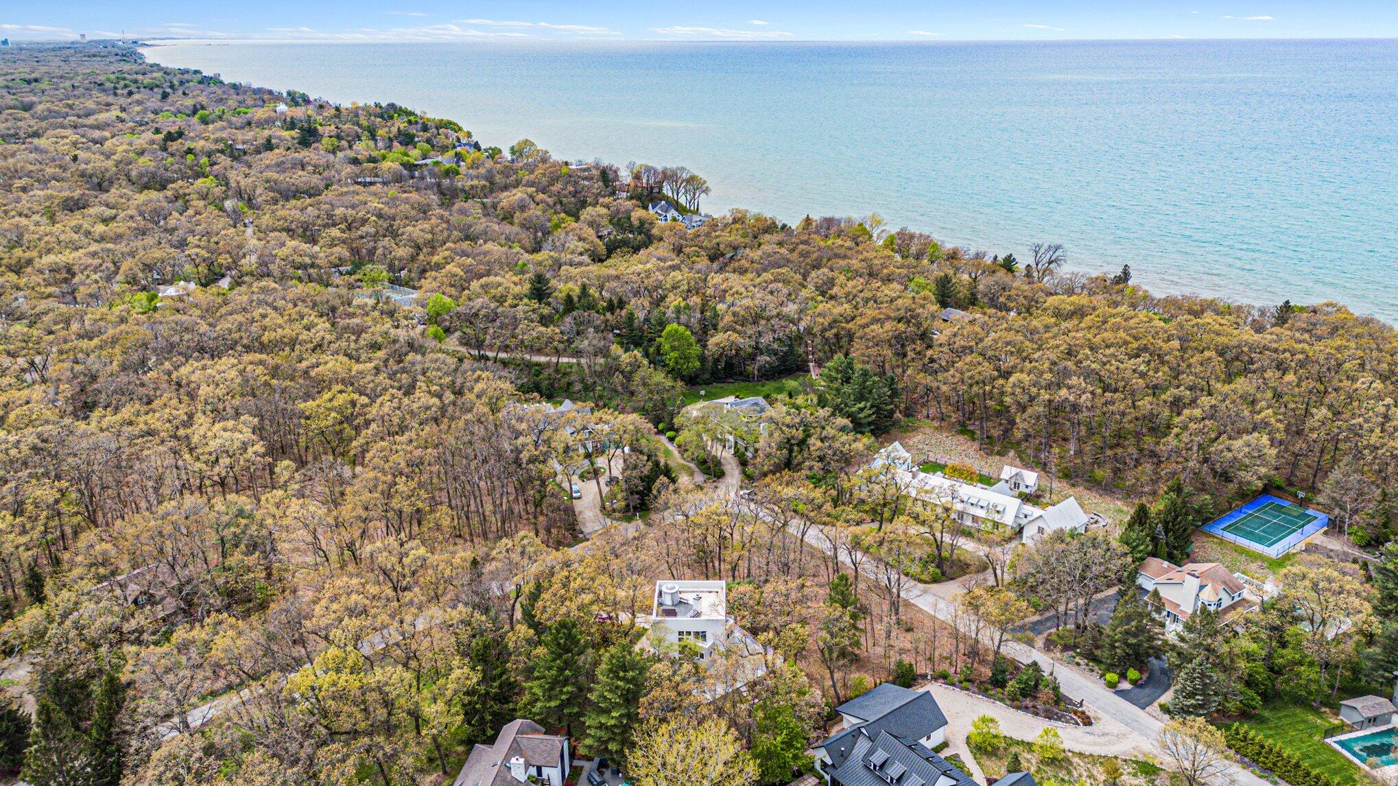 51212 Deer Park Drive New Buffalo MI 49117