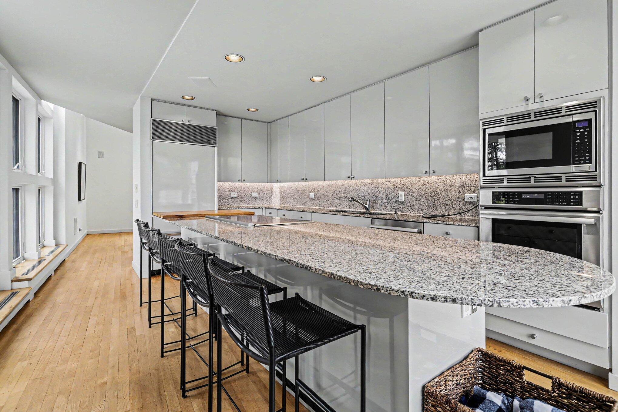 51212 Deer Park Drive New Buffalo MI 49117