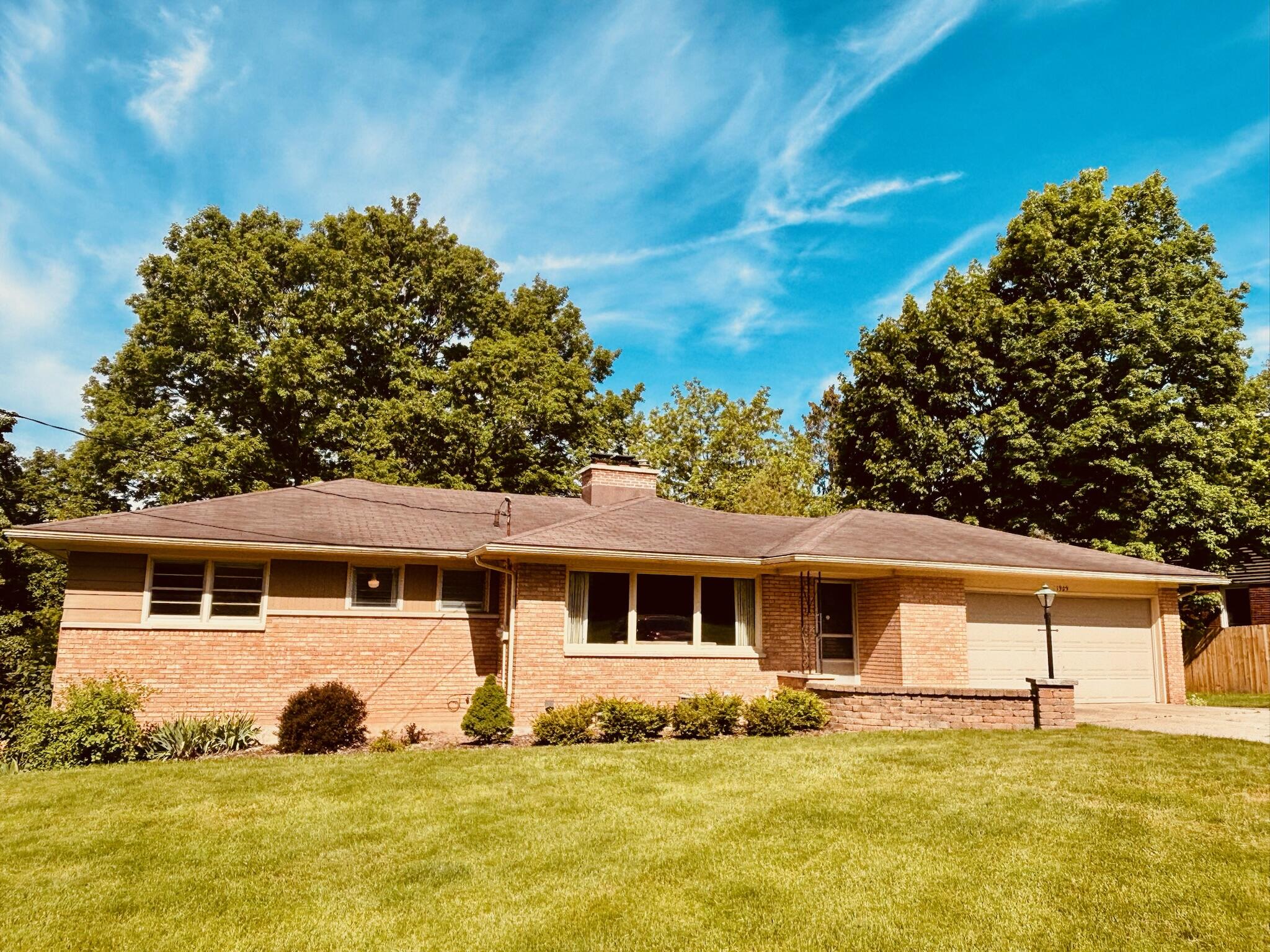 1909 Perkins Avenue NE Grand Rapids MI 49505