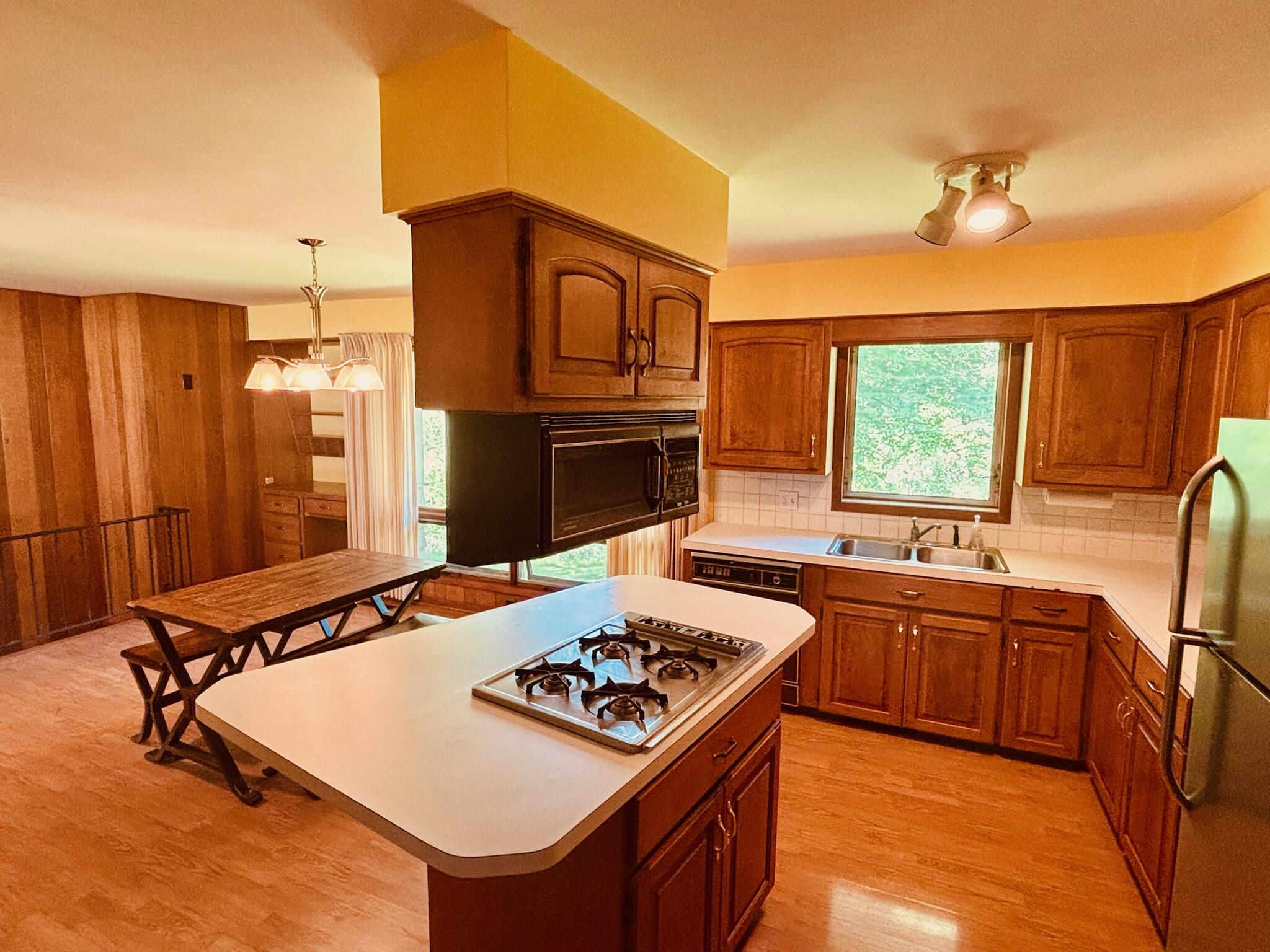 1909 Perkins Avenue NE Grand Rapids MI 49505