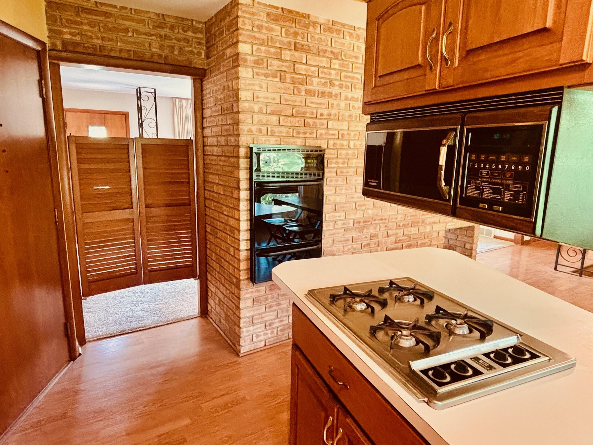 1909 Perkins Avenue NE Grand Rapids MI 49505