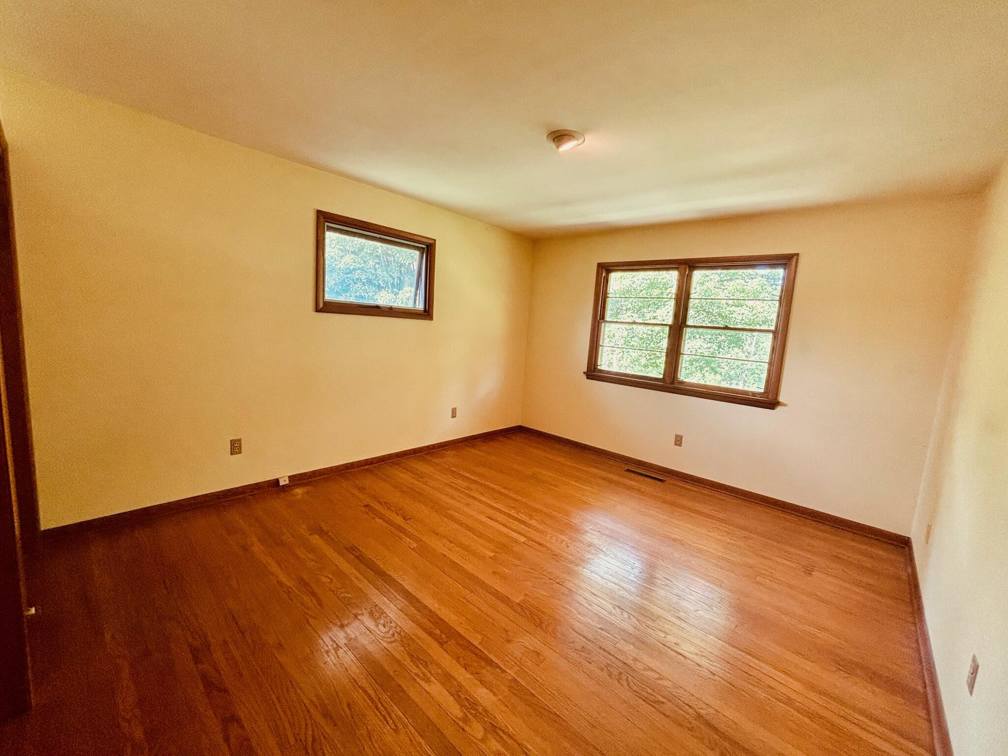 1909 Perkins Avenue NE Grand Rapids MI 49505