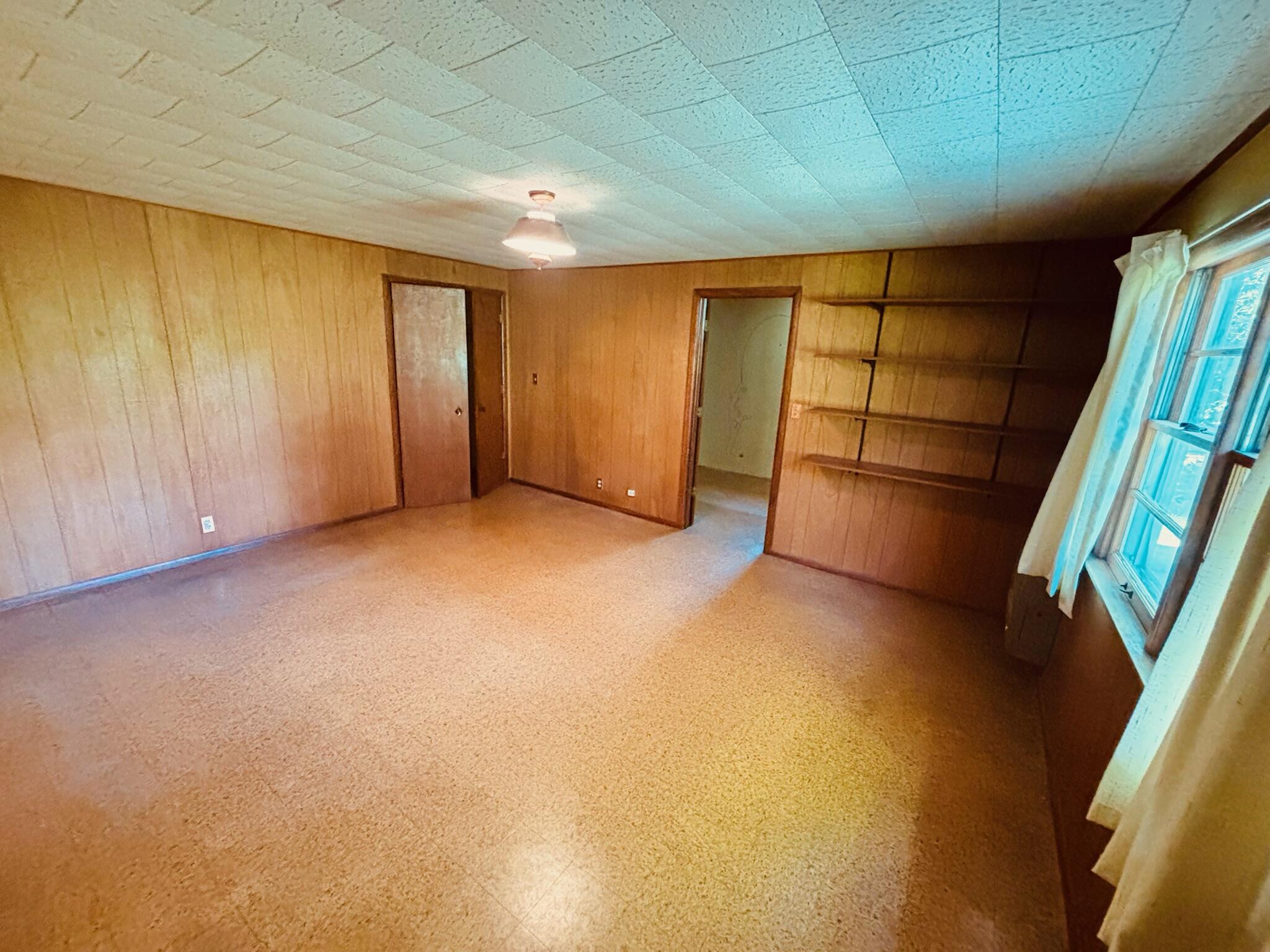 1909 Perkins Avenue NE Grand Rapids MI 49505
