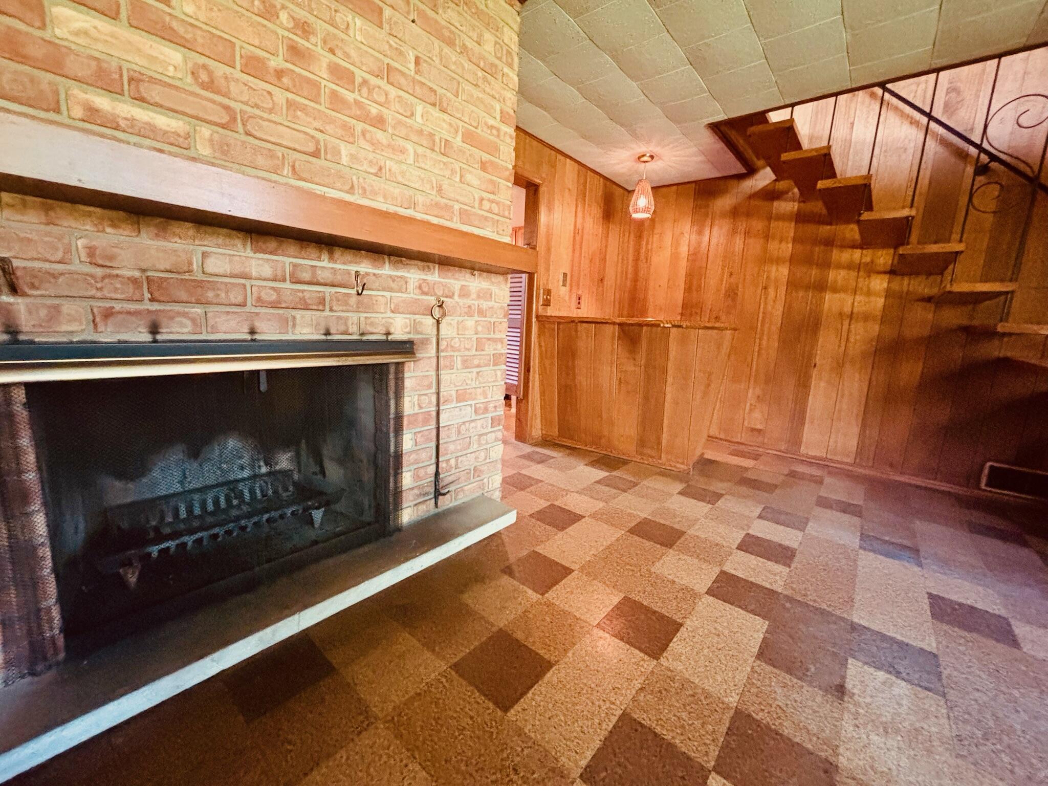 1909 Perkins Avenue NE Grand Rapids MI 49505
