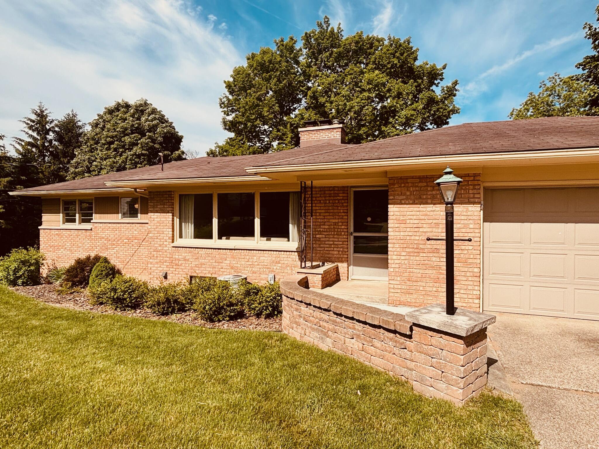 1909 Perkins Avenue NE Grand Rapids MI 49505