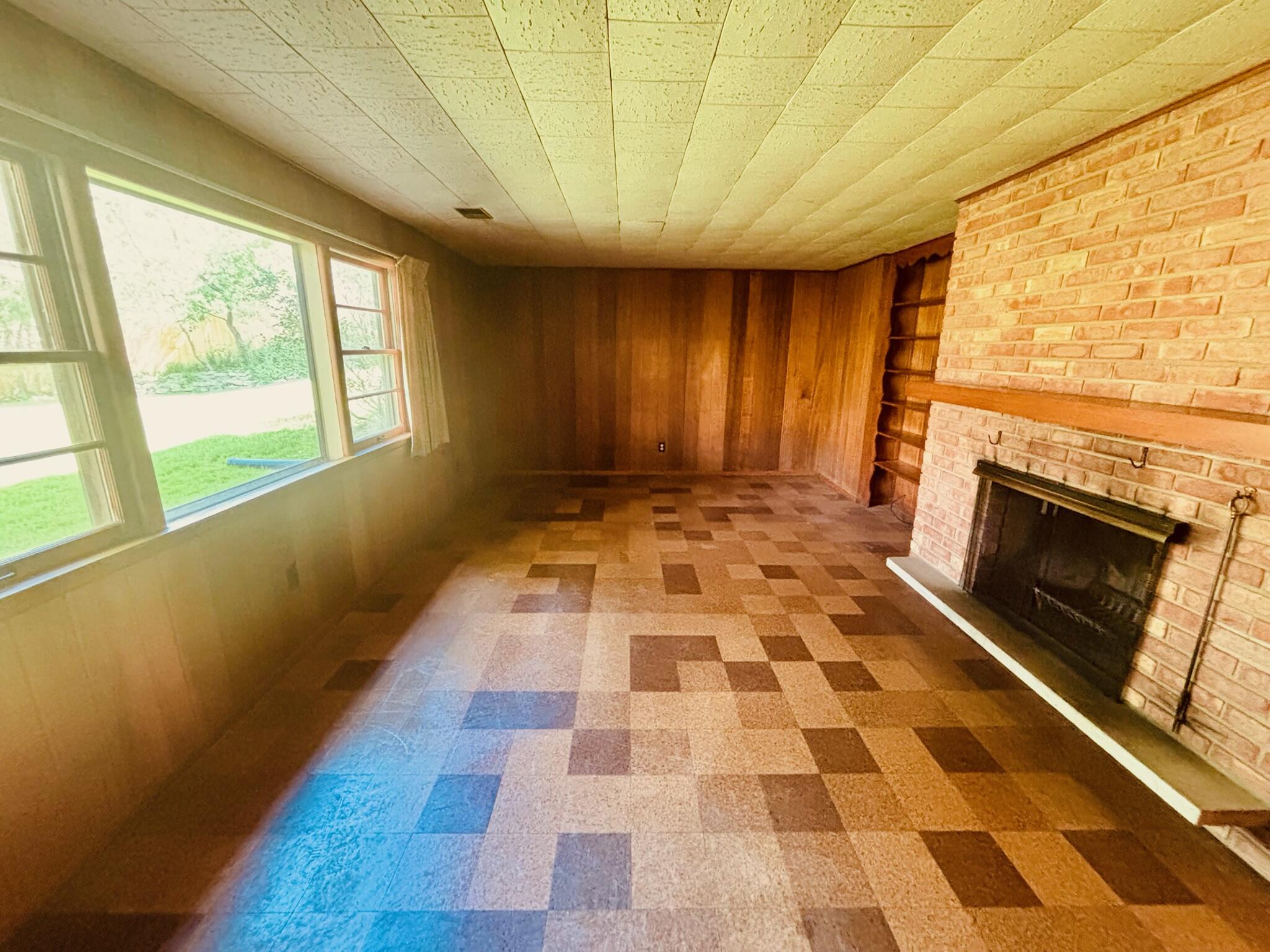 1909 Perkins Avenue NE Grand Rapids MI 49505