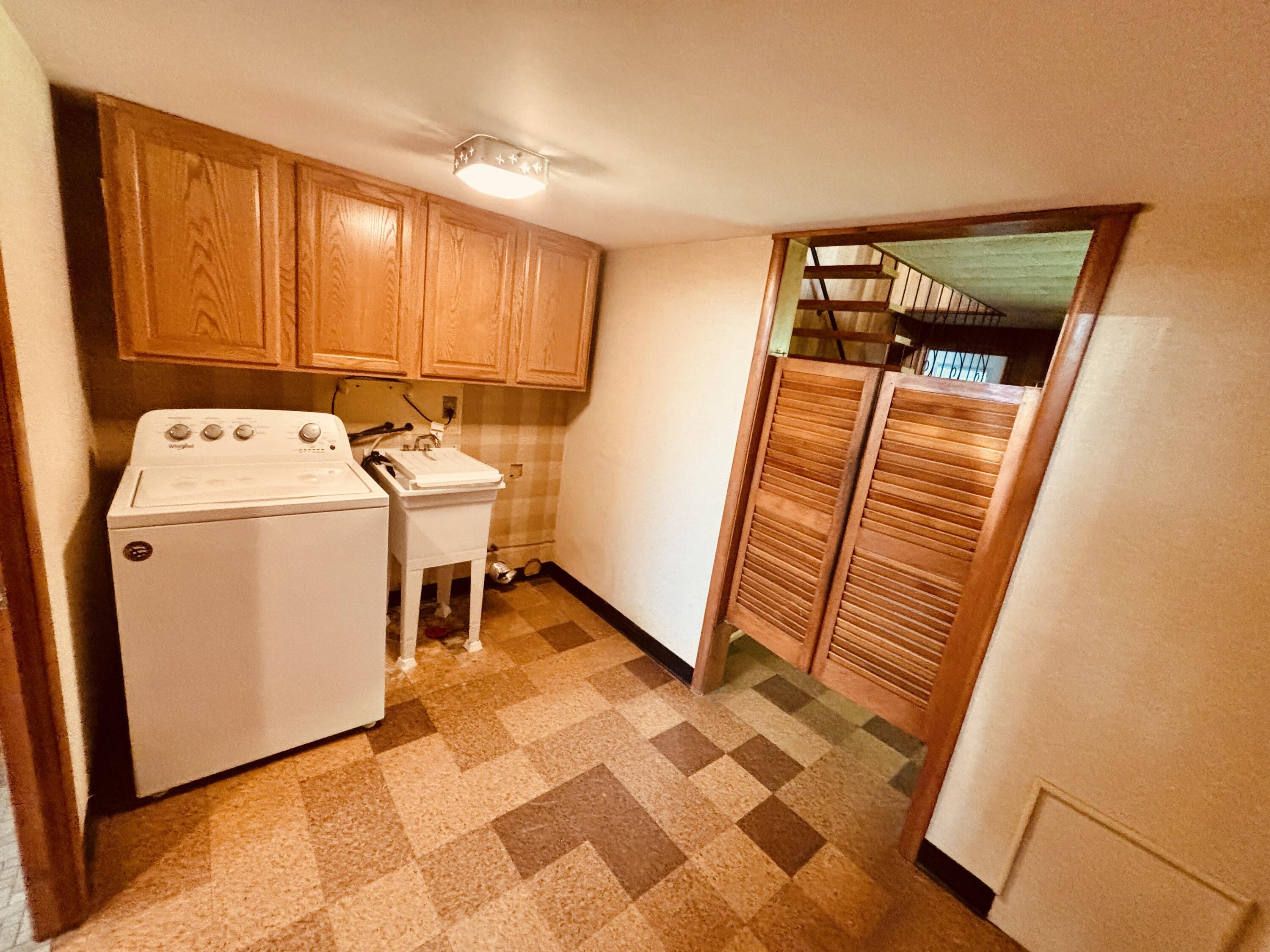 1909 Perkins Avenue NE Grand Rapids MI 49505