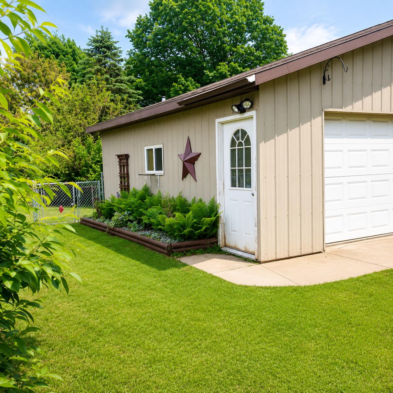 795 34th Street Allegan MI 49010