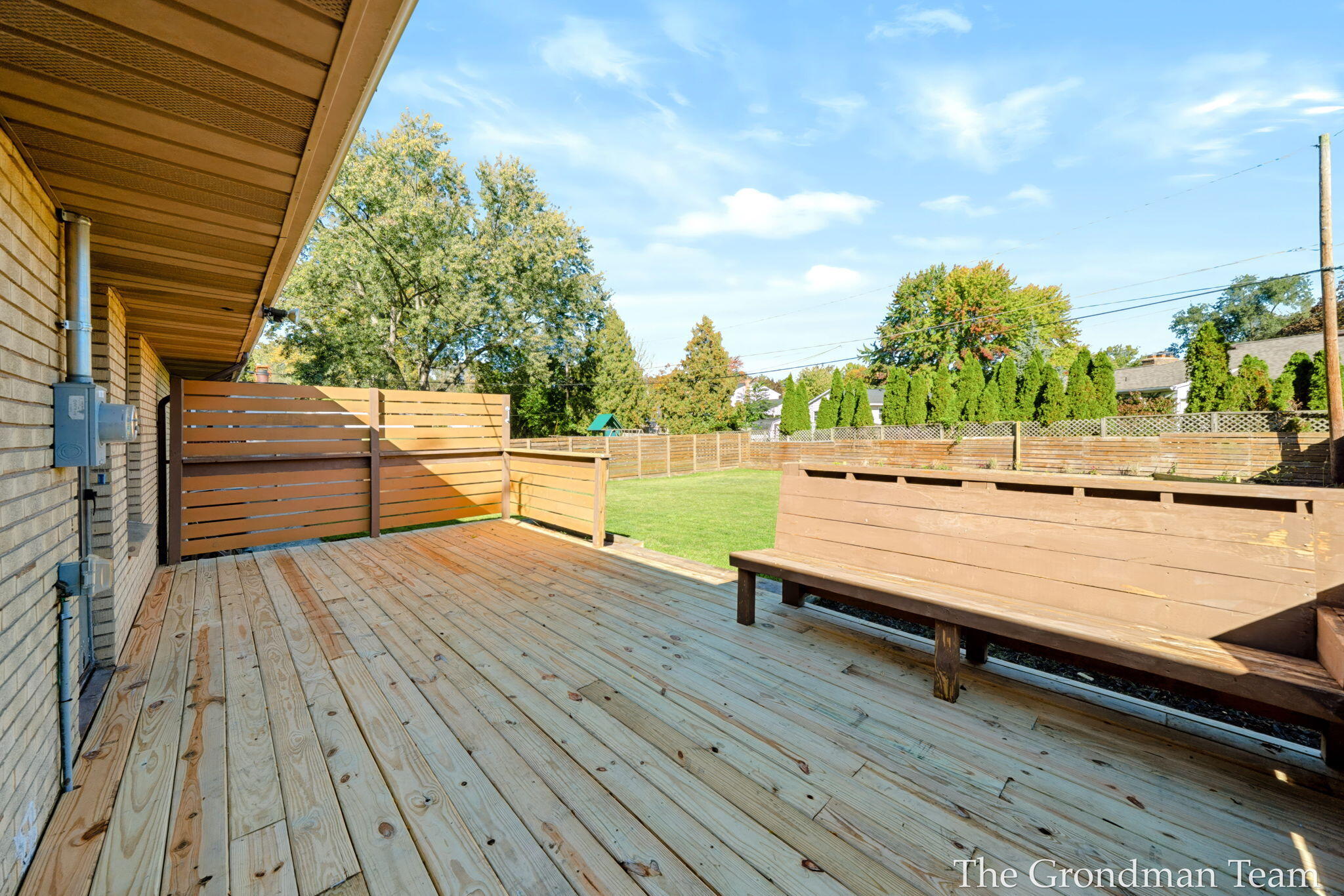 2141 Apple Avenue NW Grand Rapids MI 49504